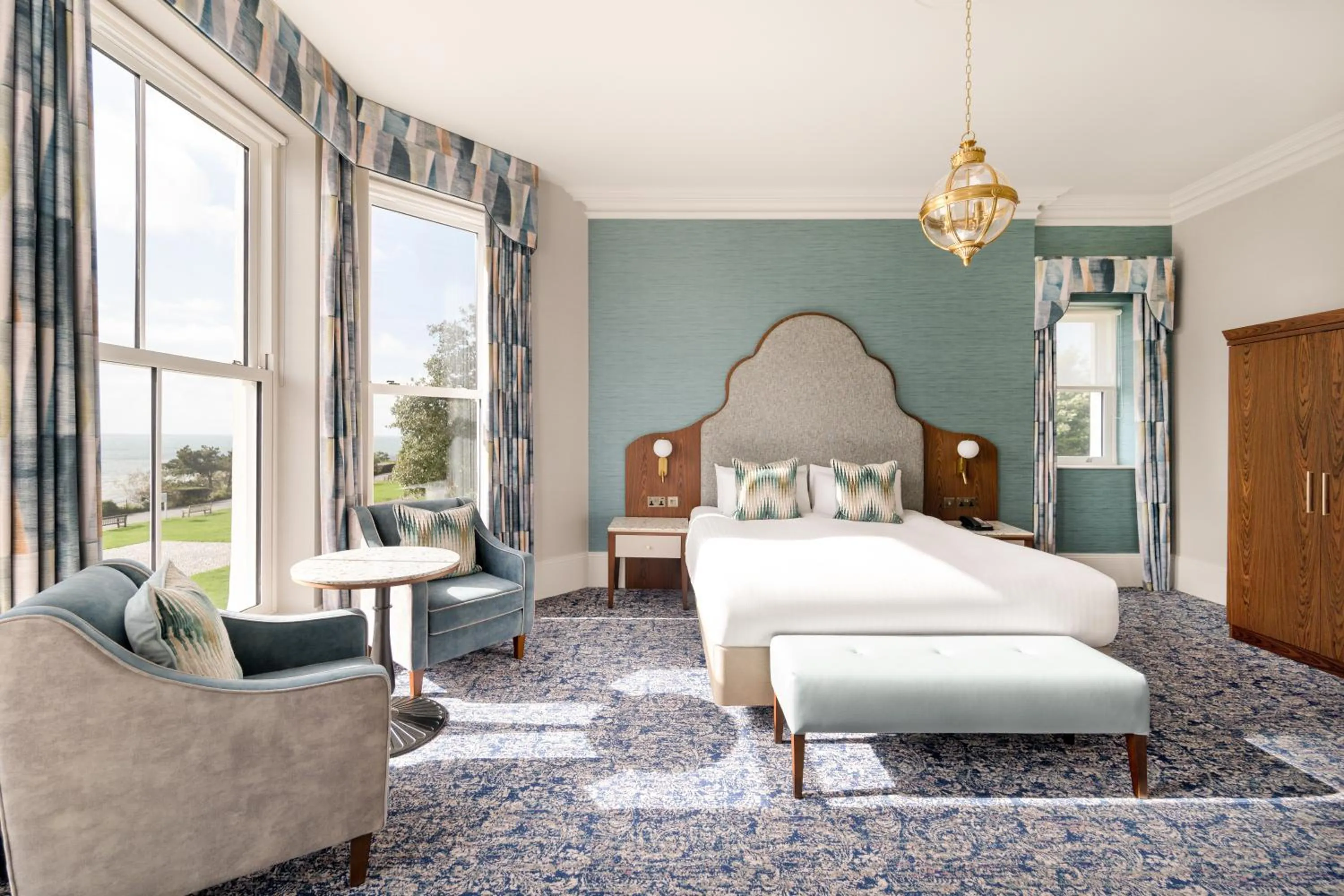 Coffee/tea facilities, Bed in voco The Clifton Folkestone by IHG