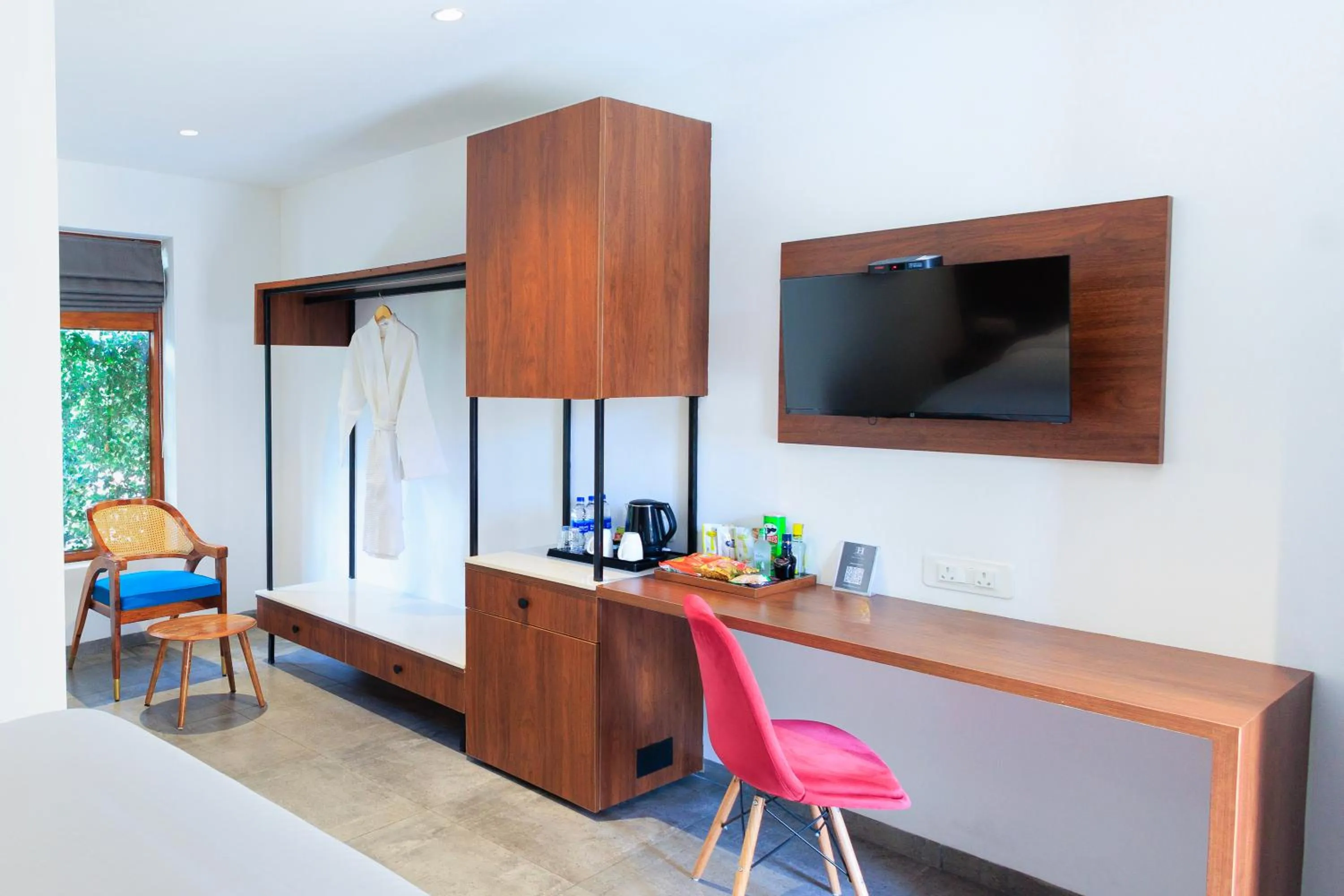 Bedroom, TV/Entertainment Center in Hudson Hotels