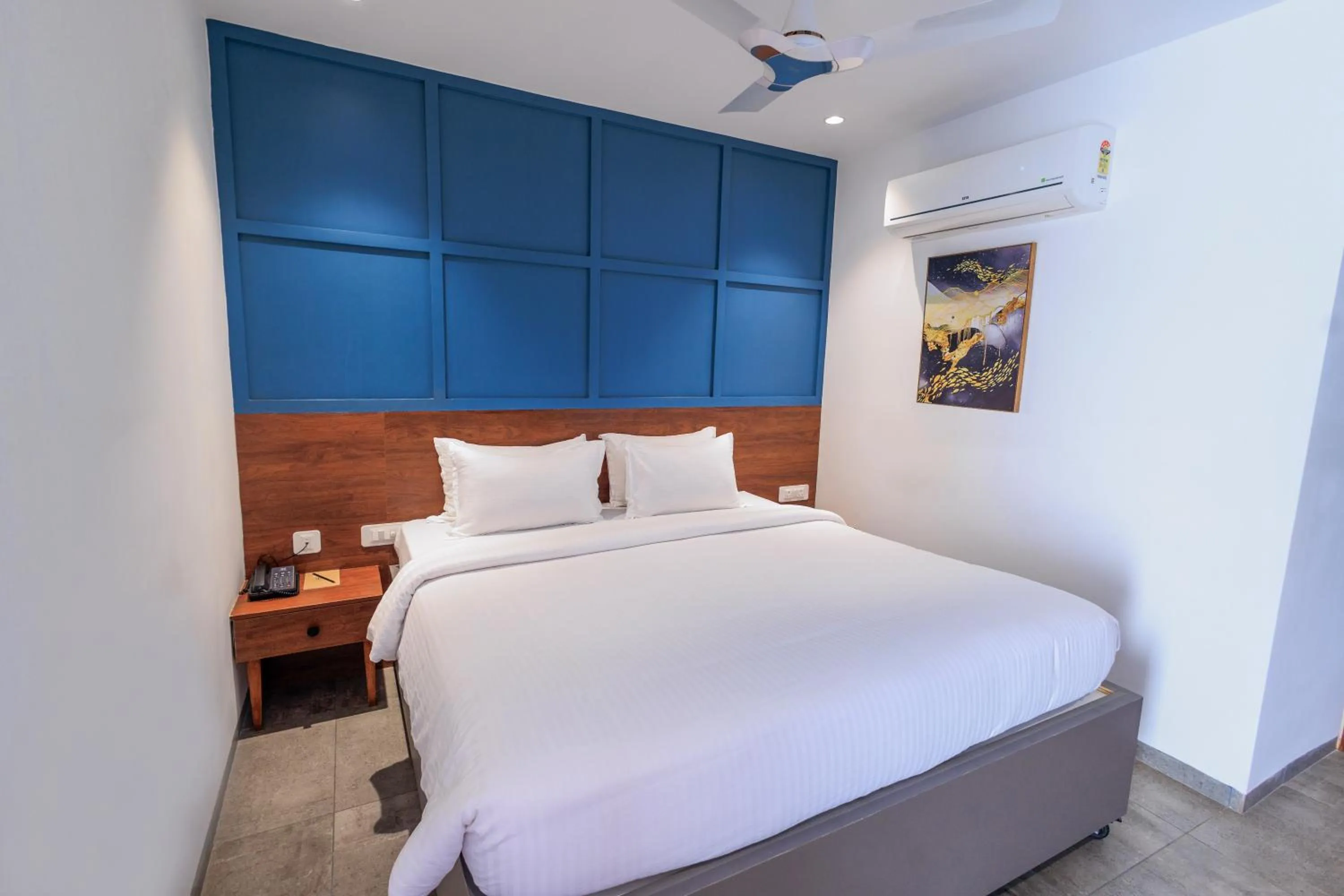 Bed in Hudson Hotels