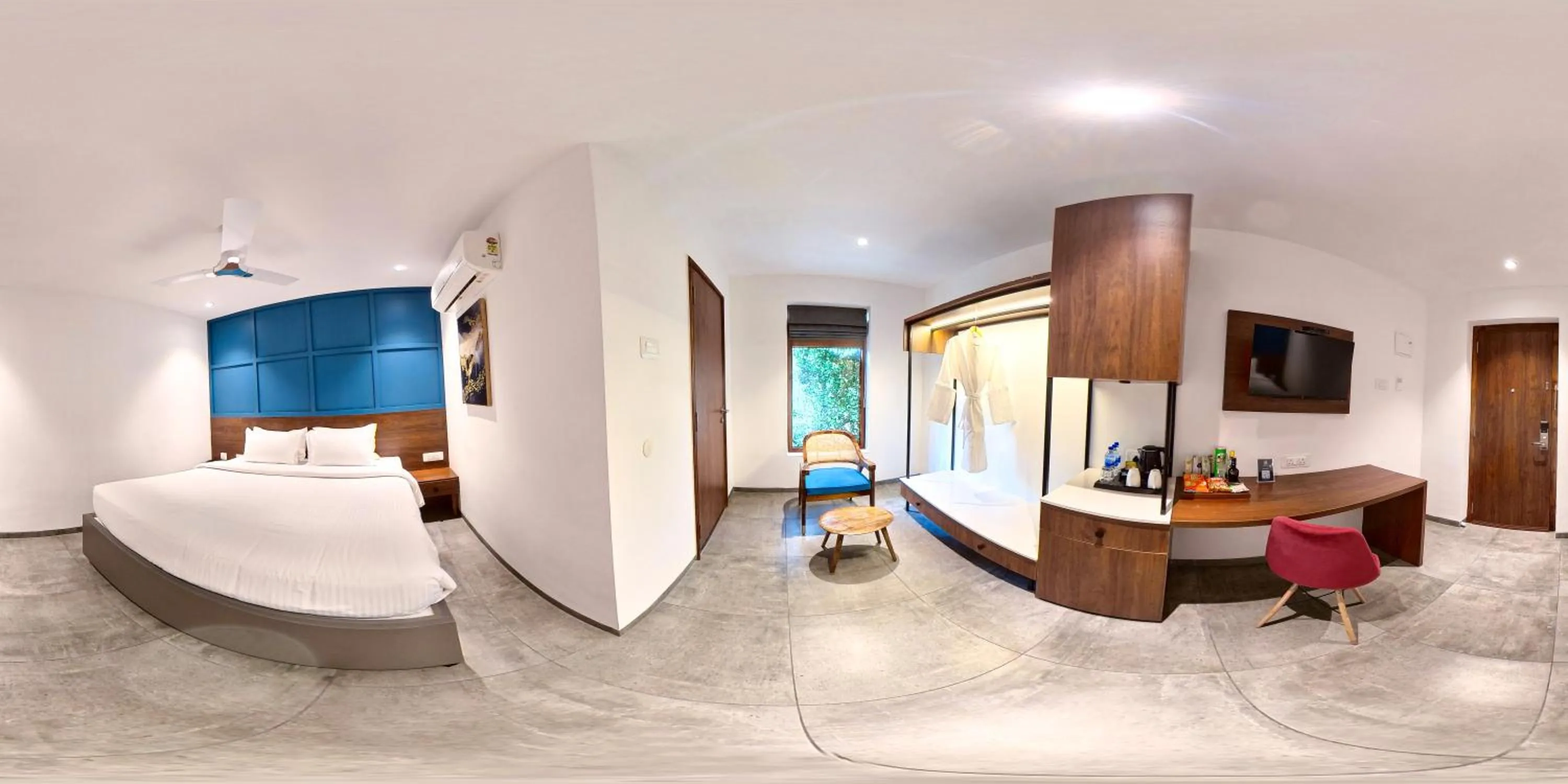 Photo of the whole room, Bed in Hudson Hotels