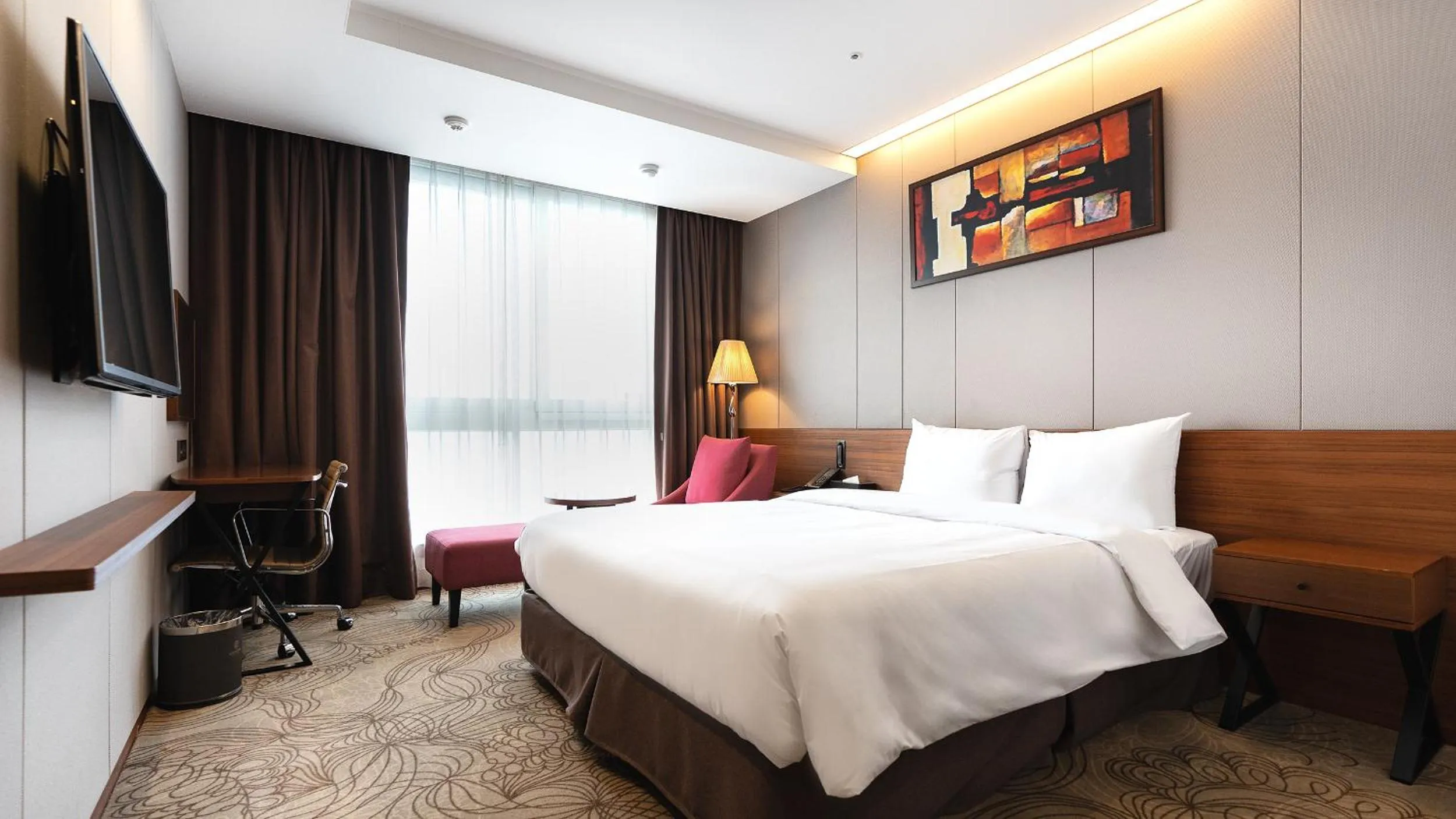 Bed in Gloucester Hotel Jeonju