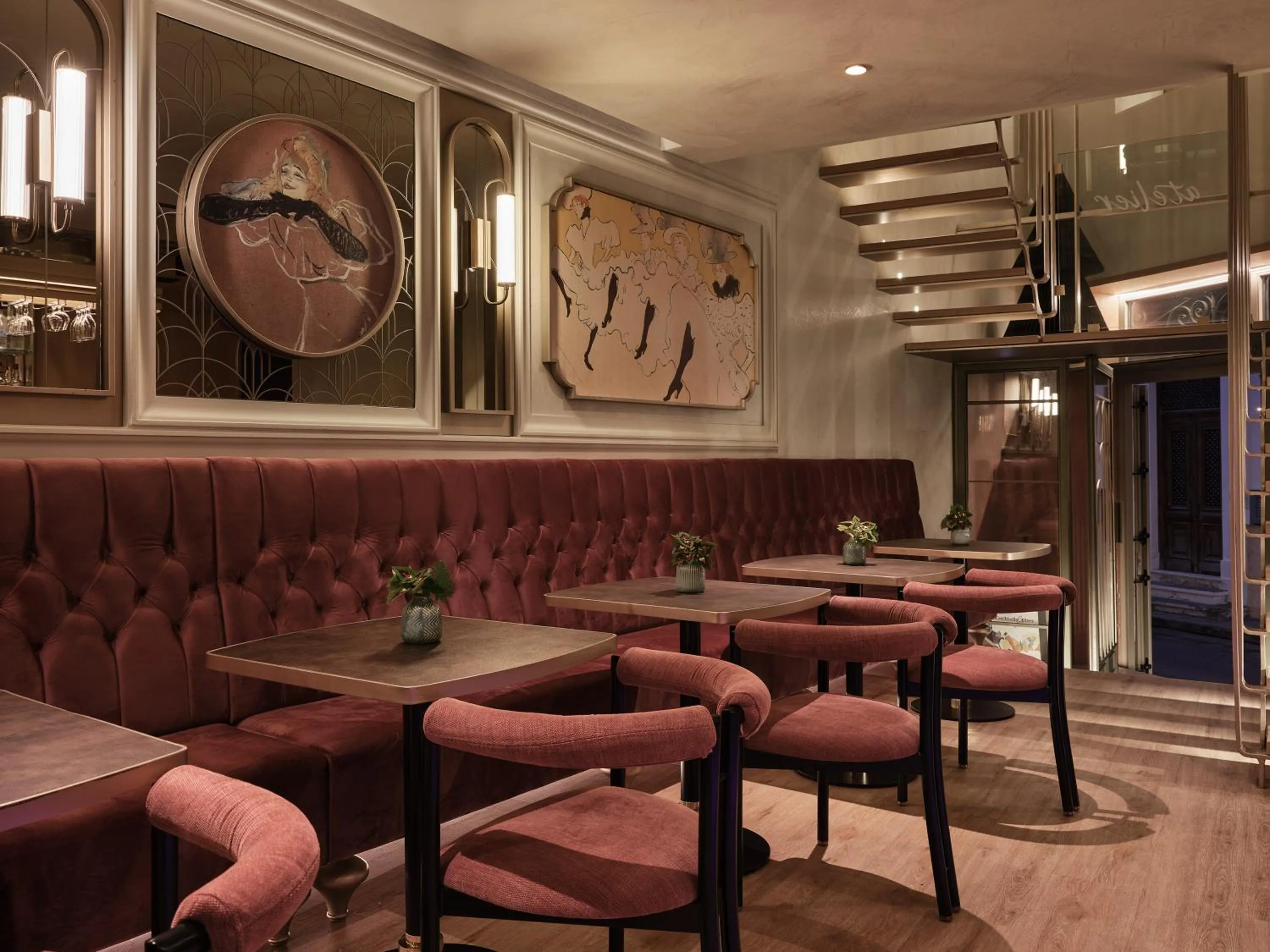 Restaurant/places to eat in Domus Blanc Boutique Hotel