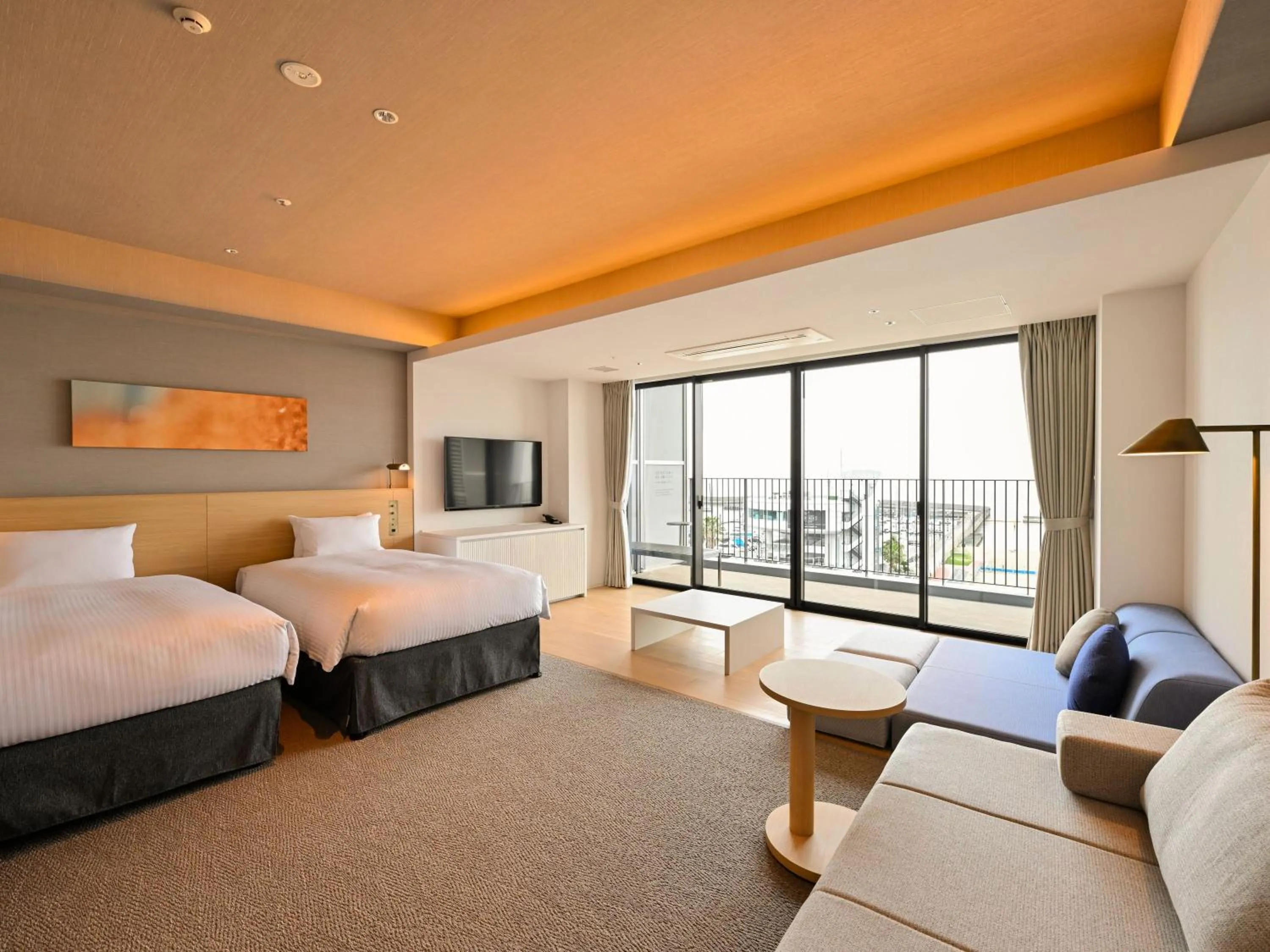 Twin Room with Sea View in Kobe Suma Seaworld Hotel
