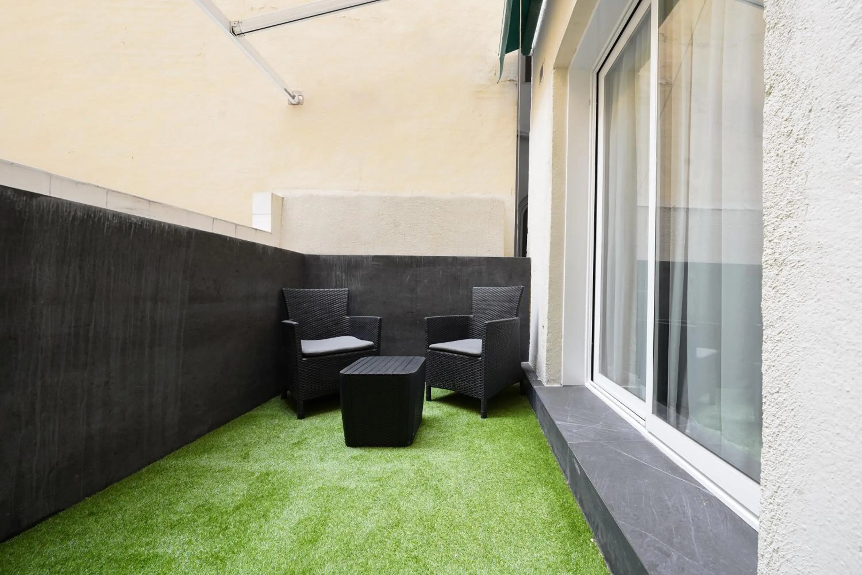 Balcony/Terrace in Numa Madrid Goya