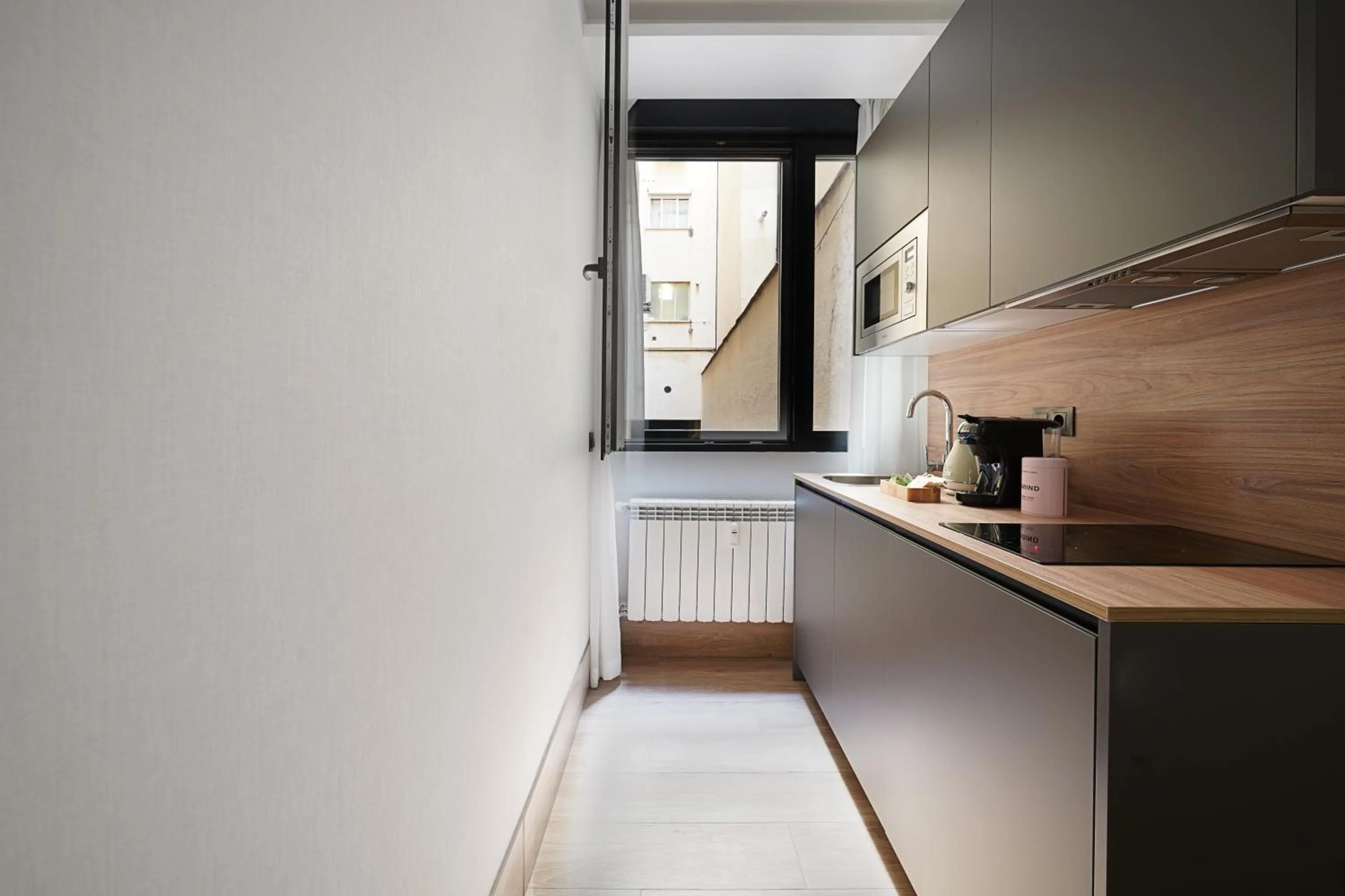 Kitchen or kitchenette in Numa Madrid Goya