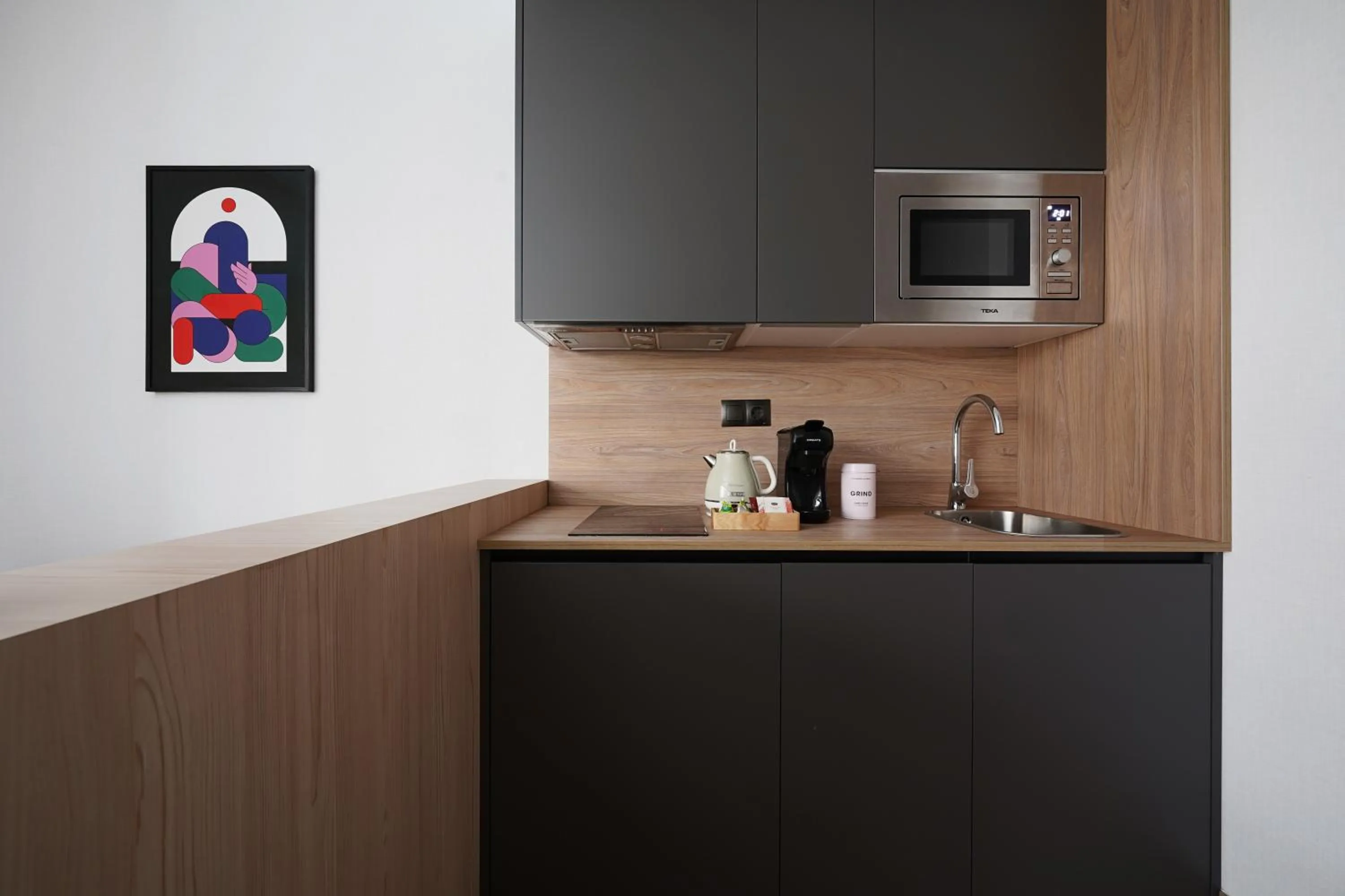 Coffee/tea facilities in Numa Madrid Goya