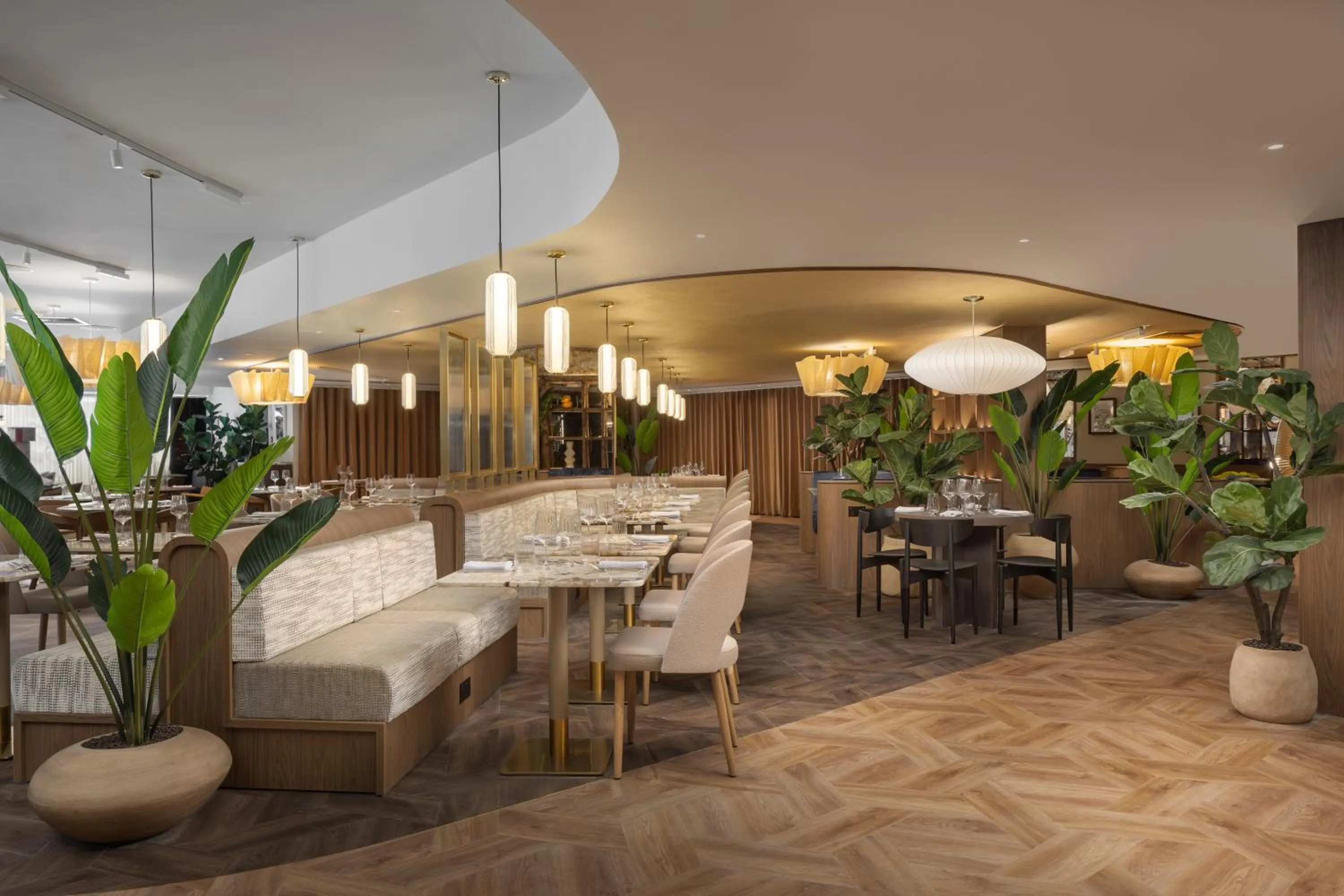 Restaurant/places to eat in ibis London Earls Court