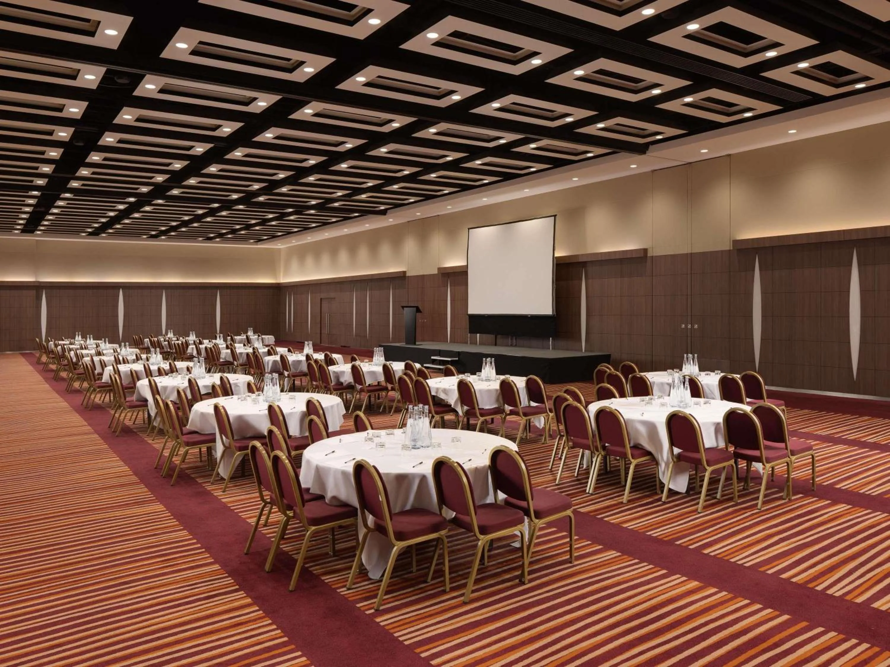 Meeting/conference room in ibis London Earls Court