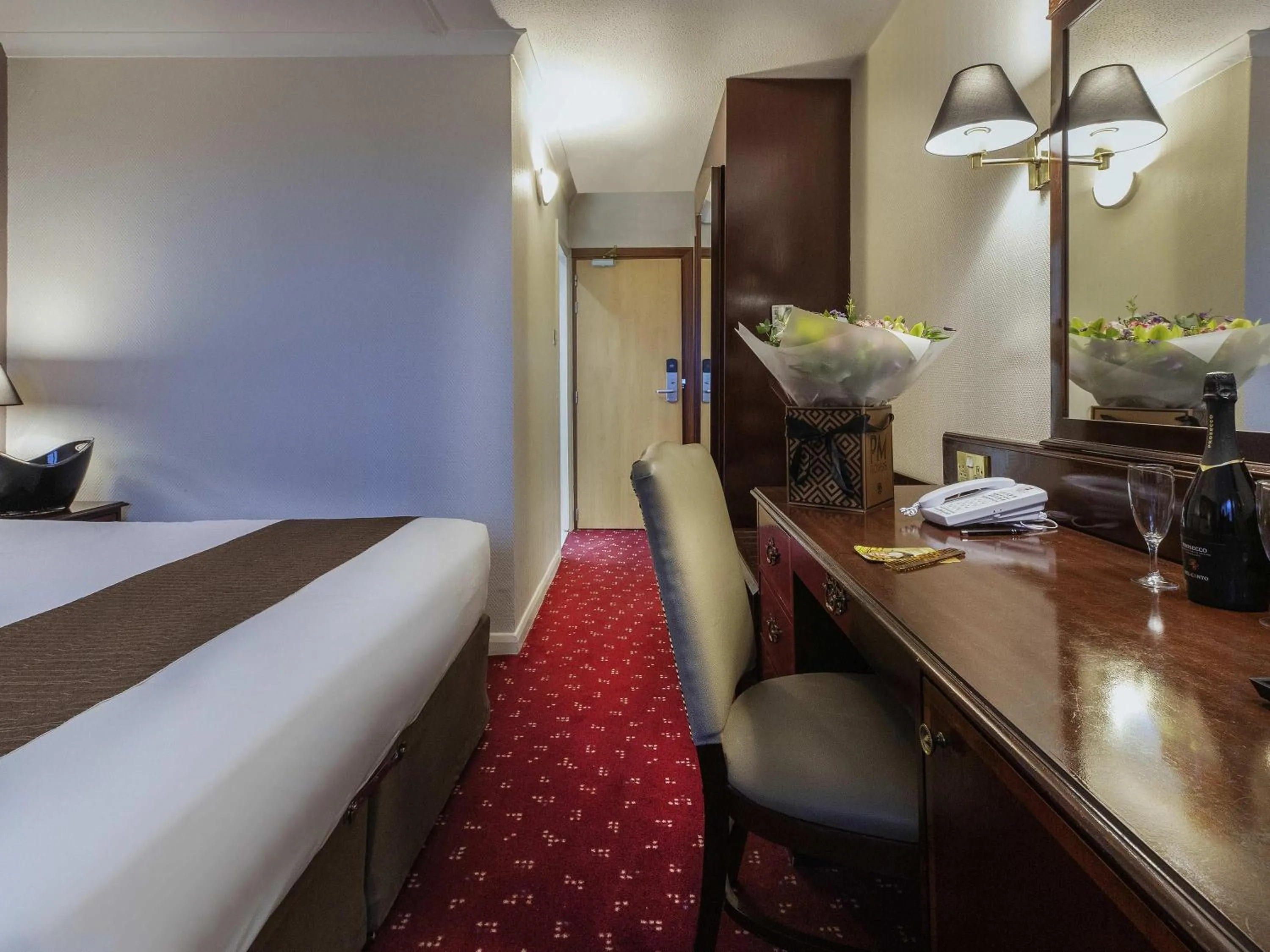 Bedroom, Bed in ibis London Earls Court