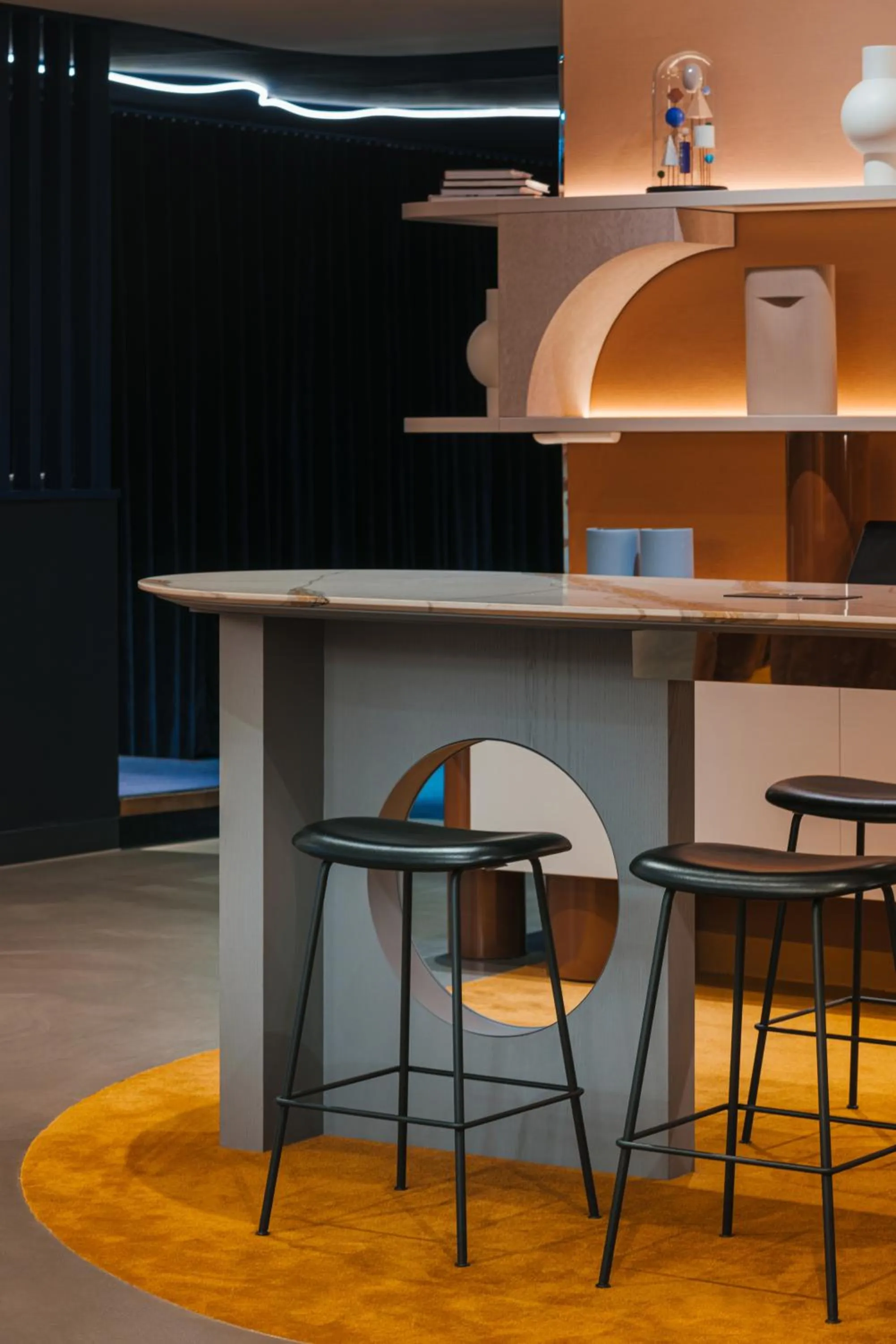 Lobby or reception in ibis London Earls Court