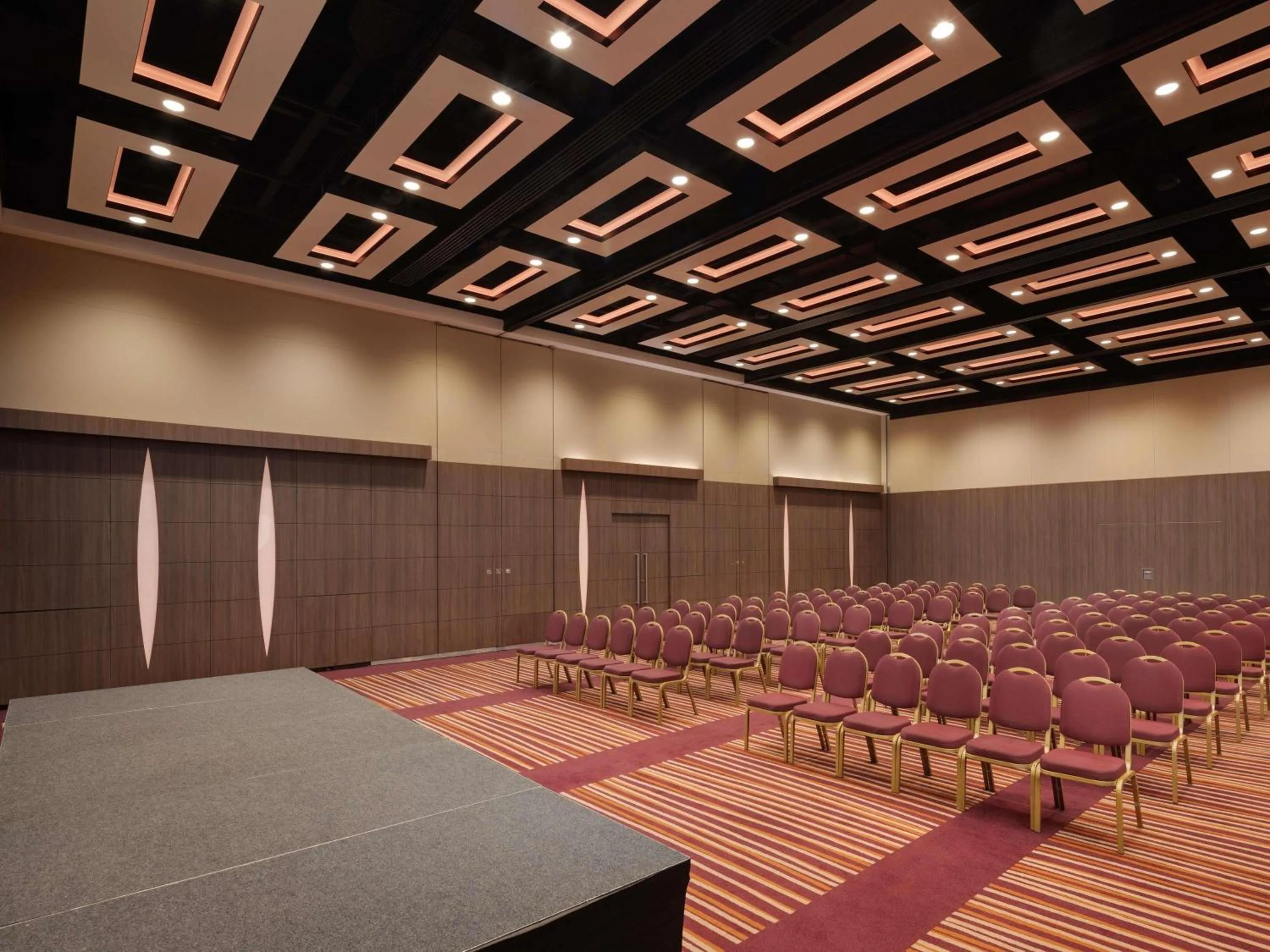 Meeting/conference room in ibis London Earls Court