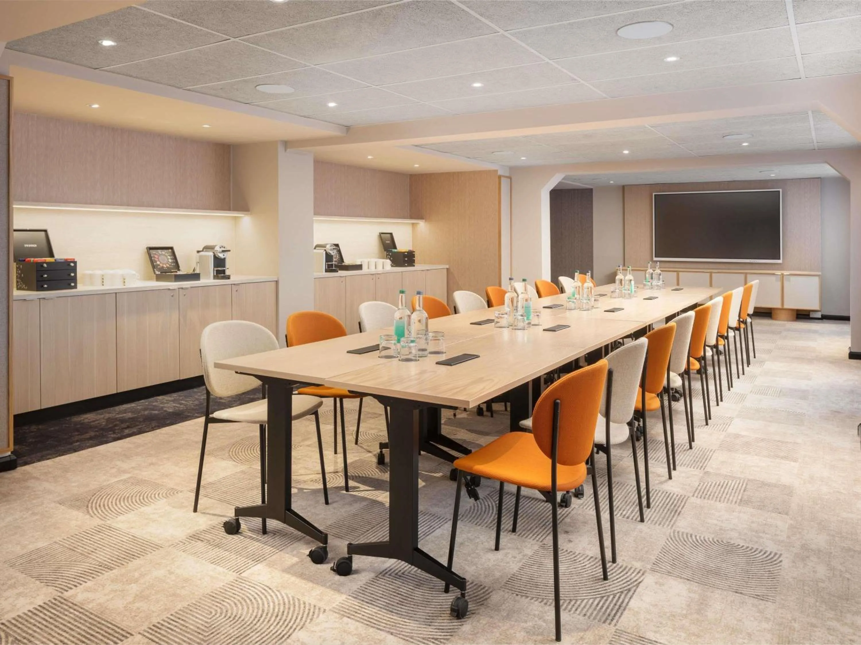 Meeting/conference room in ibis London Earls Court