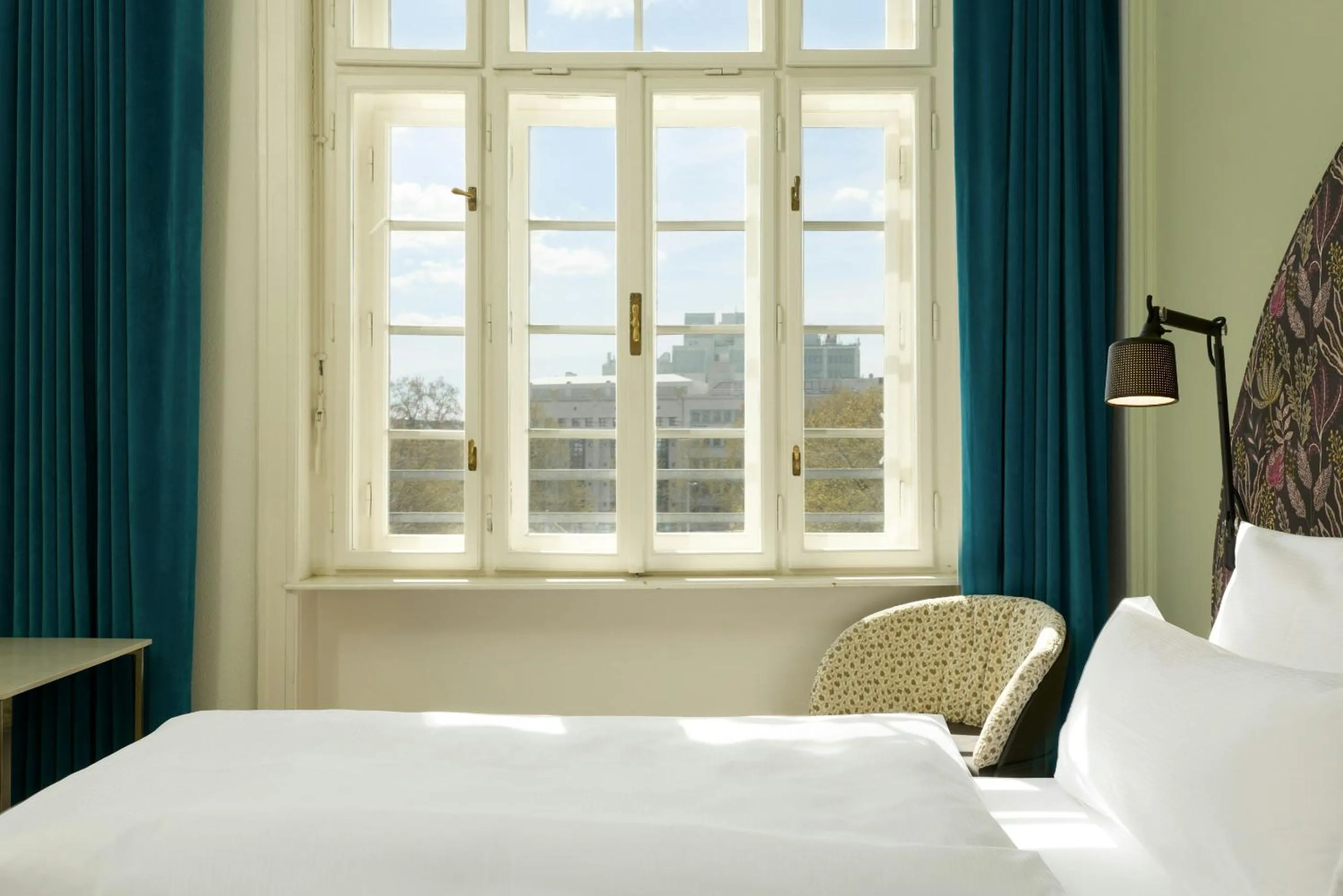 Photo of the whole room, Bed in The Cloud One Wien-Staatsoper