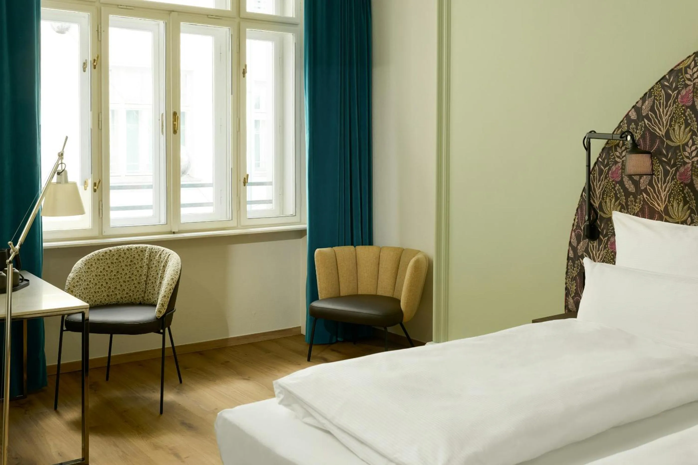 Bedroom, Bed in The Cloud One Wien-Staatsoper