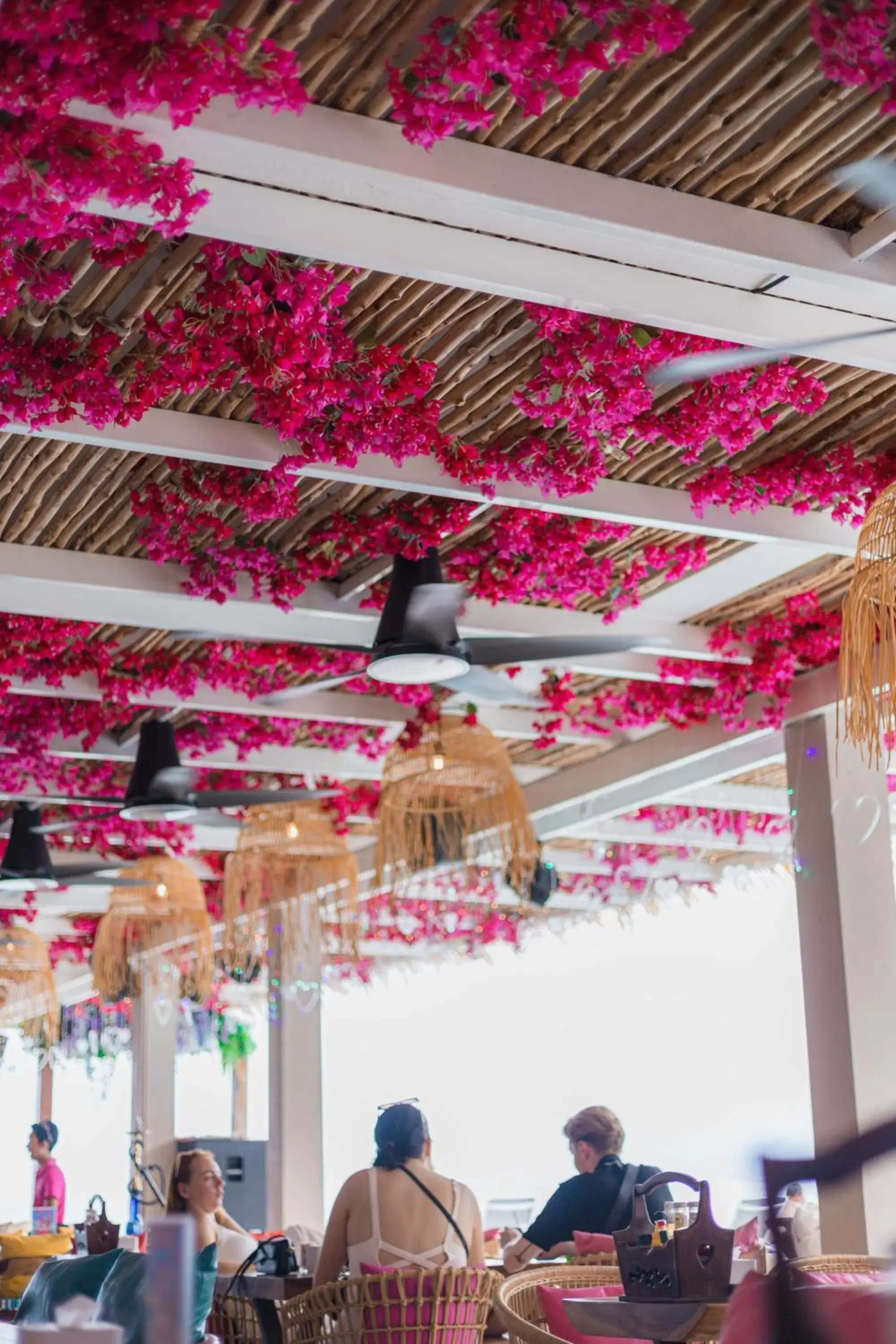 Restaurant/places to eat in LOVE beach club Koh Samui Restaurant/places to eat in LOVE beach club Koh Samui