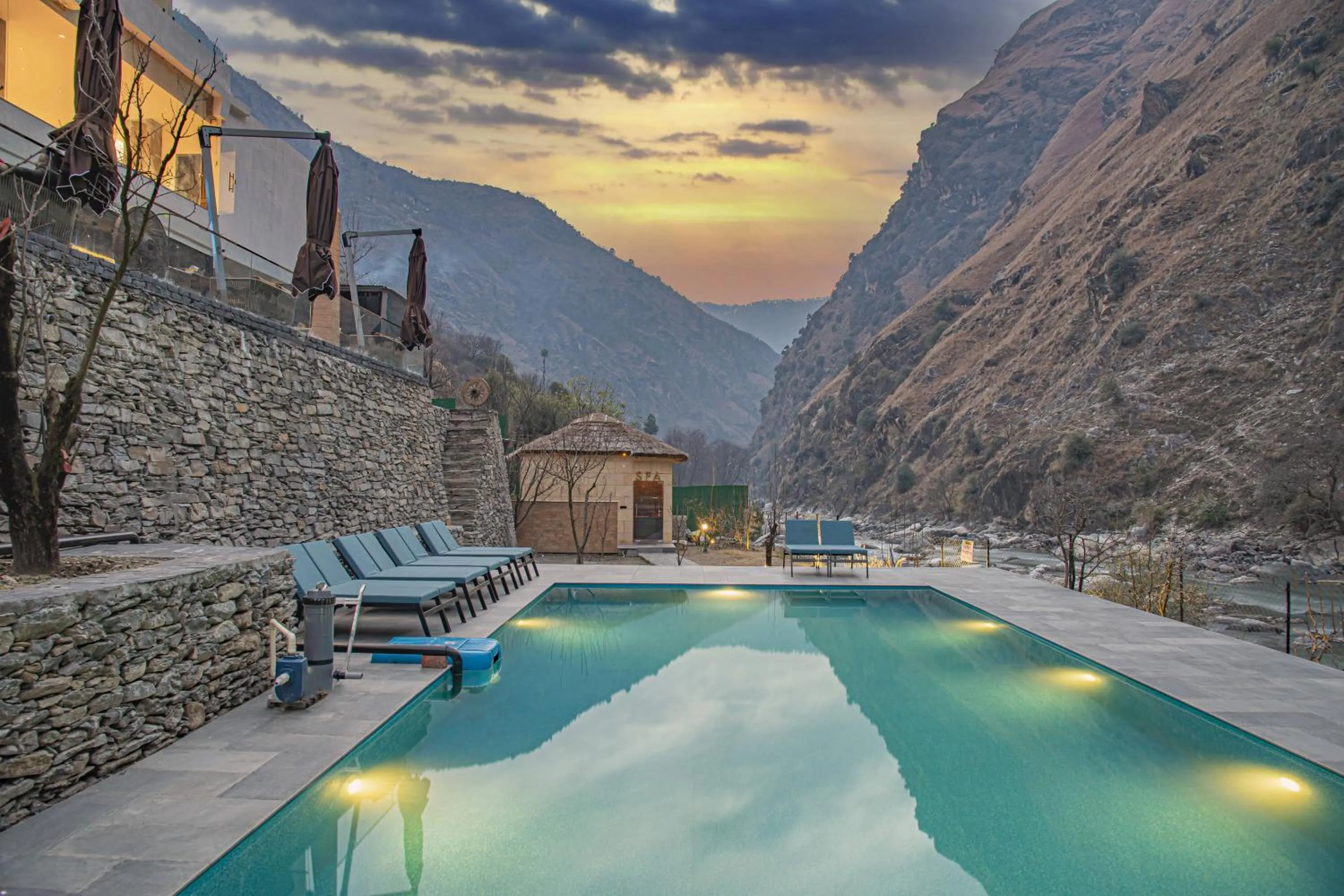 Natural landscape in Echor Palm Bliss Riverside Resort & Spa Kasol