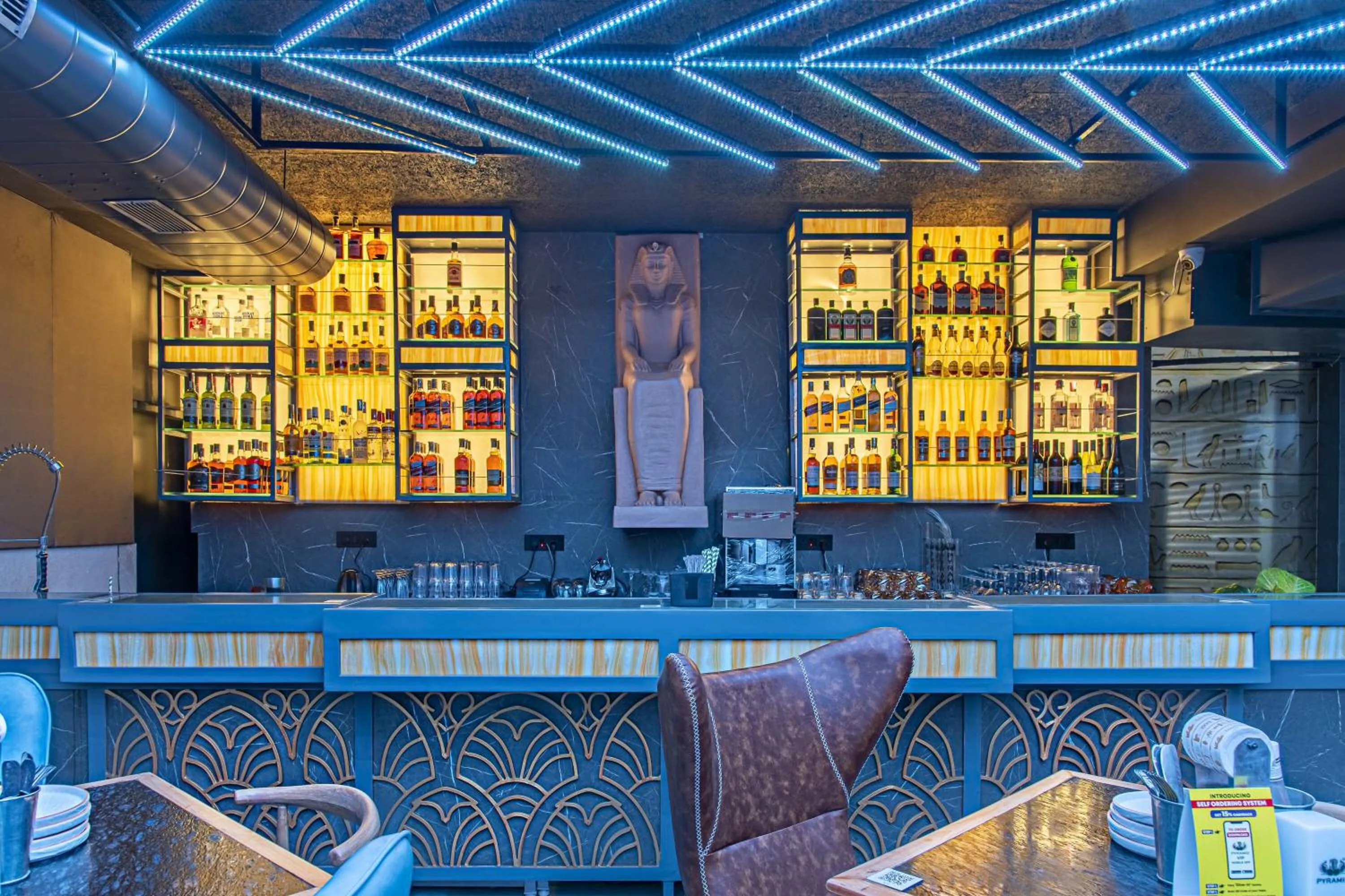 Lounge or bar in Echor Palm Bliss Riverside Resort & Spa Kasol