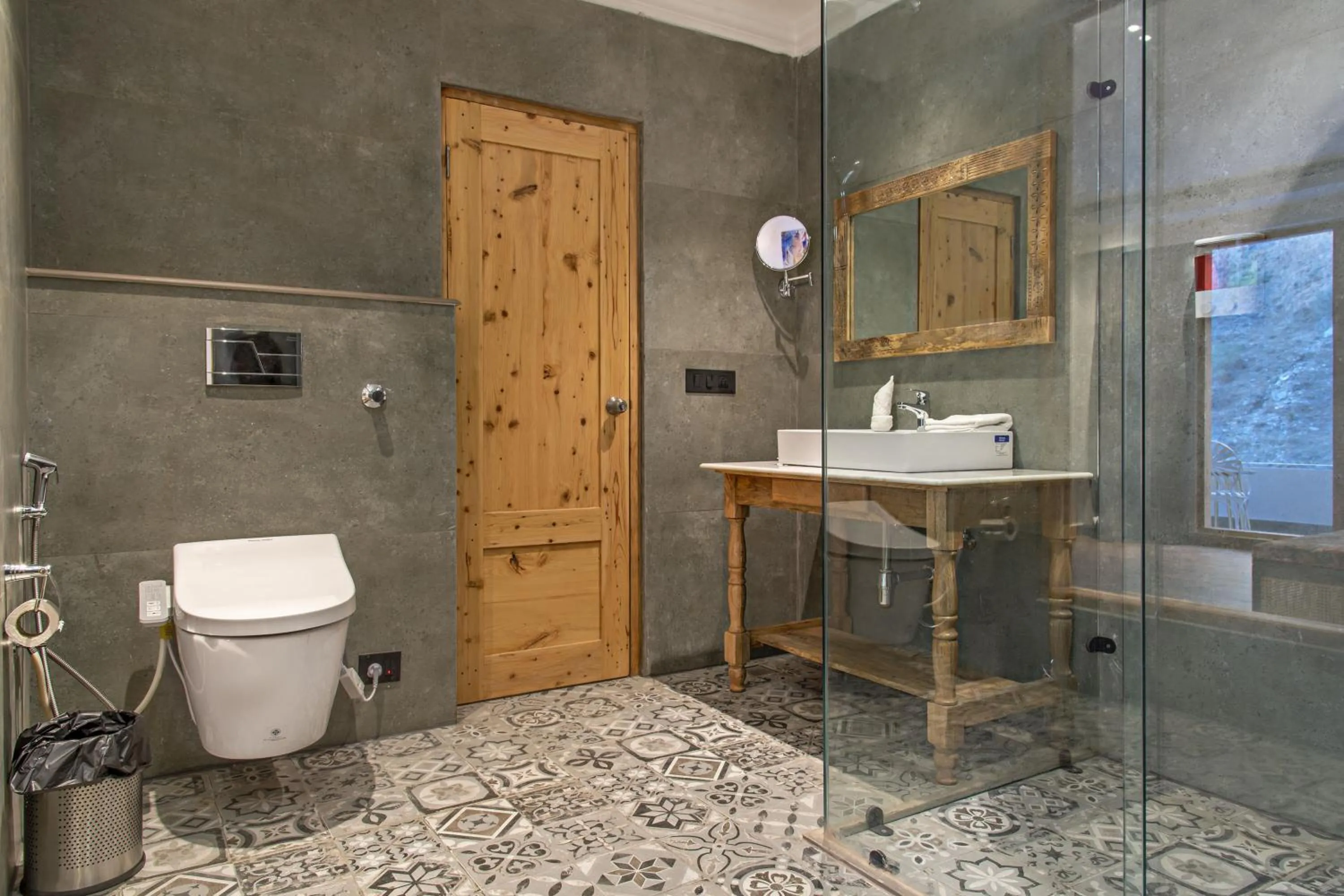 Shower in Echor Palm Bliss Riverside Resort & Spa Kasol