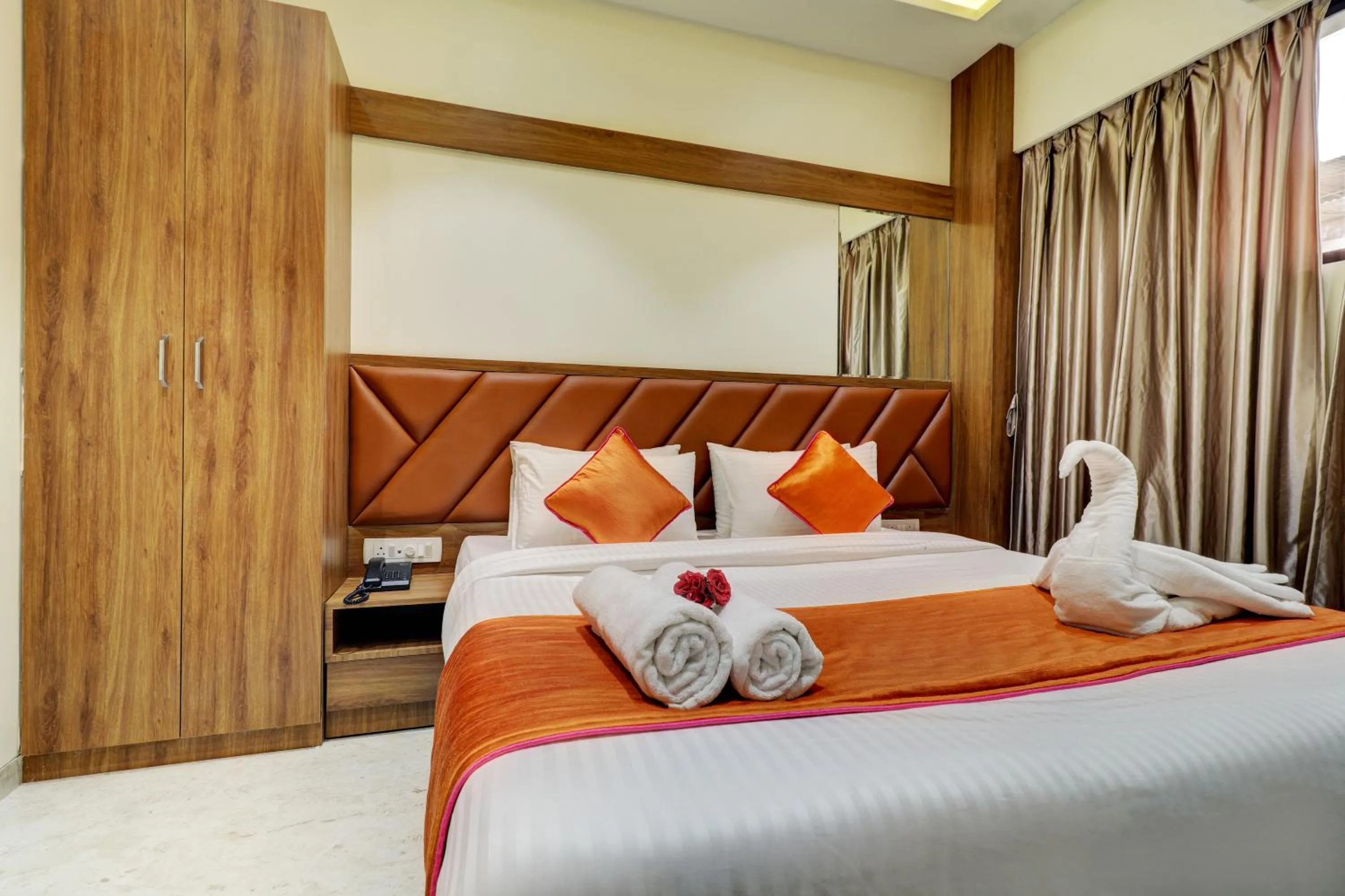 View (from property/room), Bed in Hotel Archith