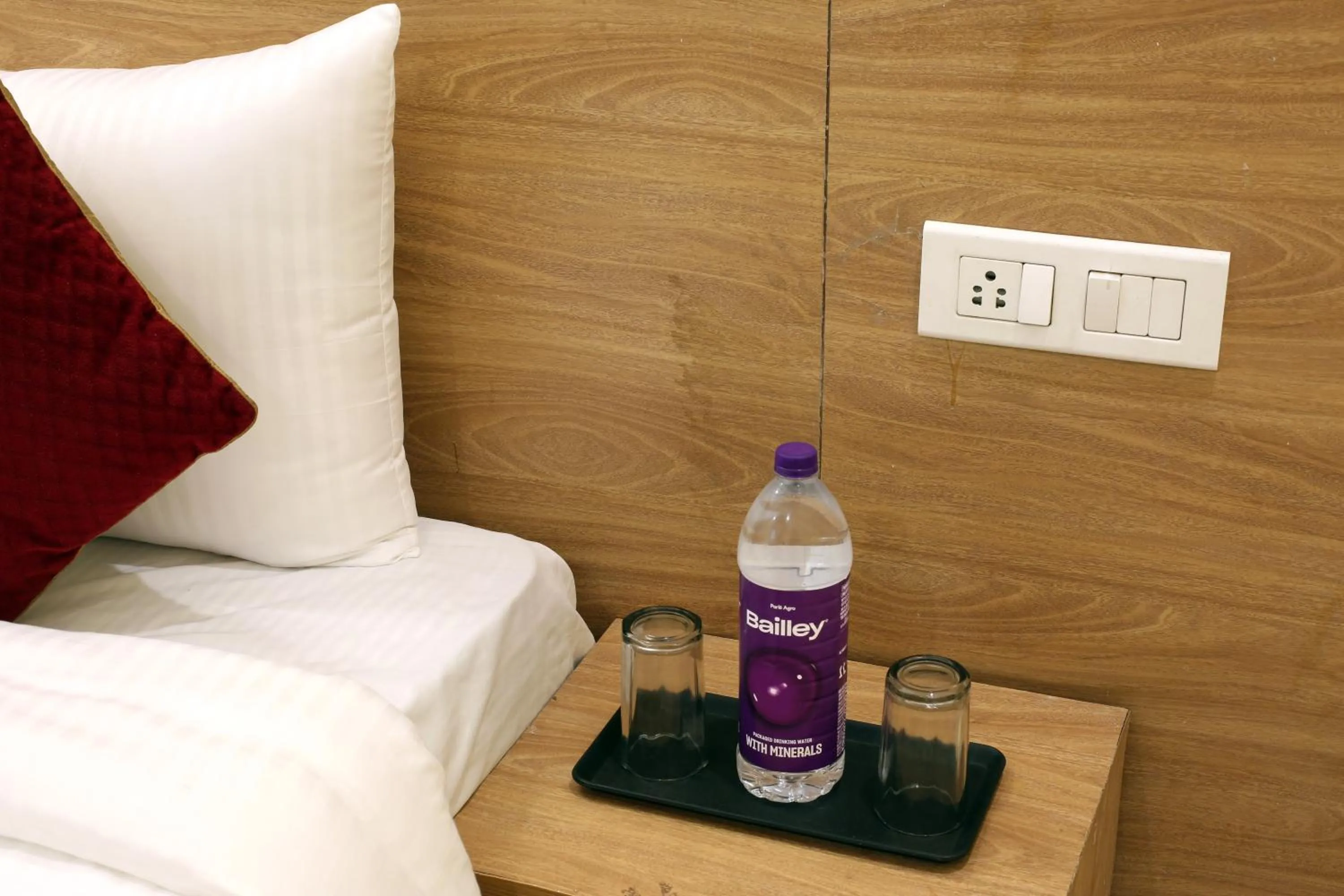 Food and drinks in Hotel Lemon Suites & Banquet By Aura