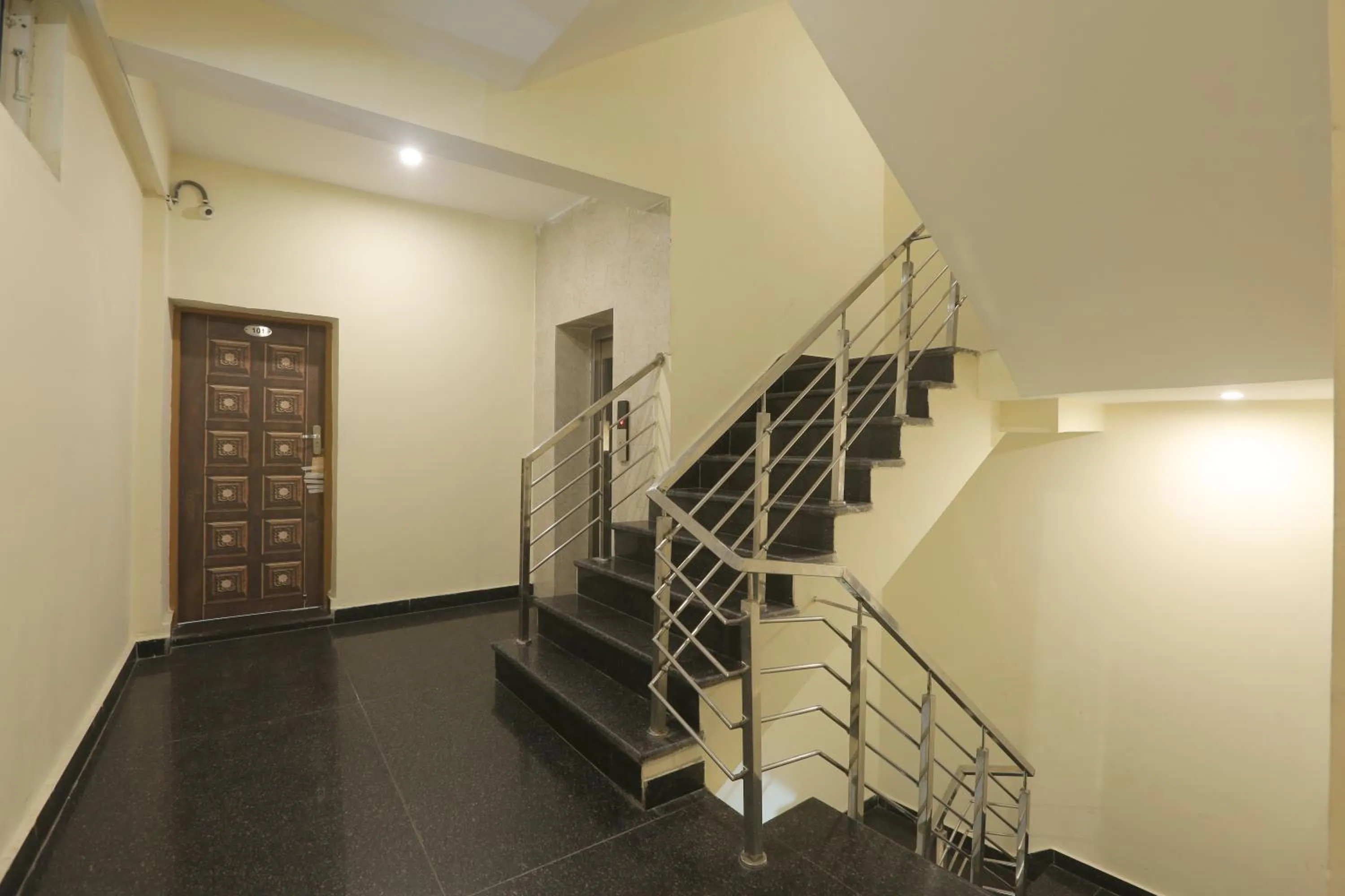 Lobby or reception in Hotel Lemon Suites & Banquet By Aura