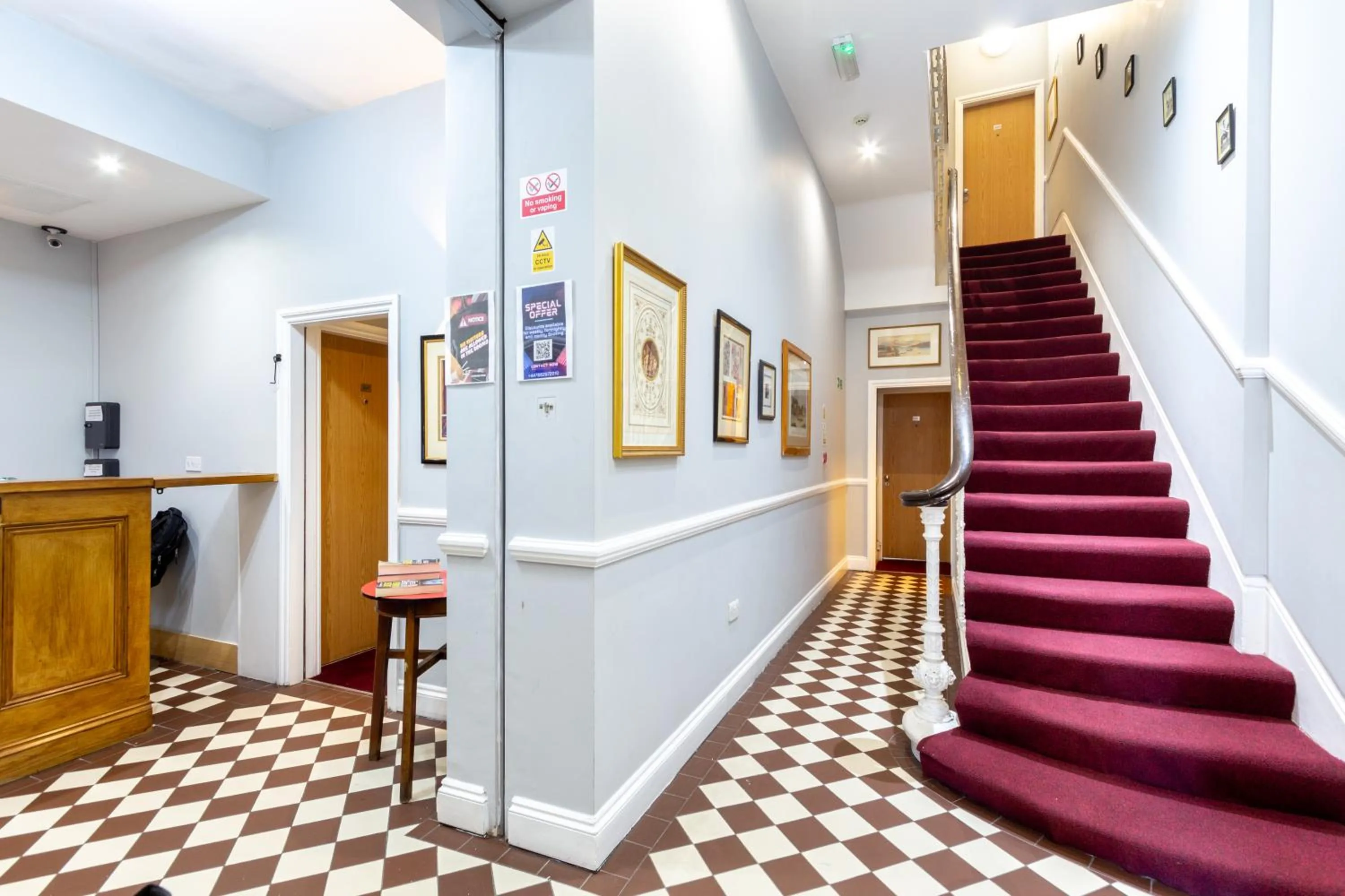 Lobby or reception in Coronation Hotel