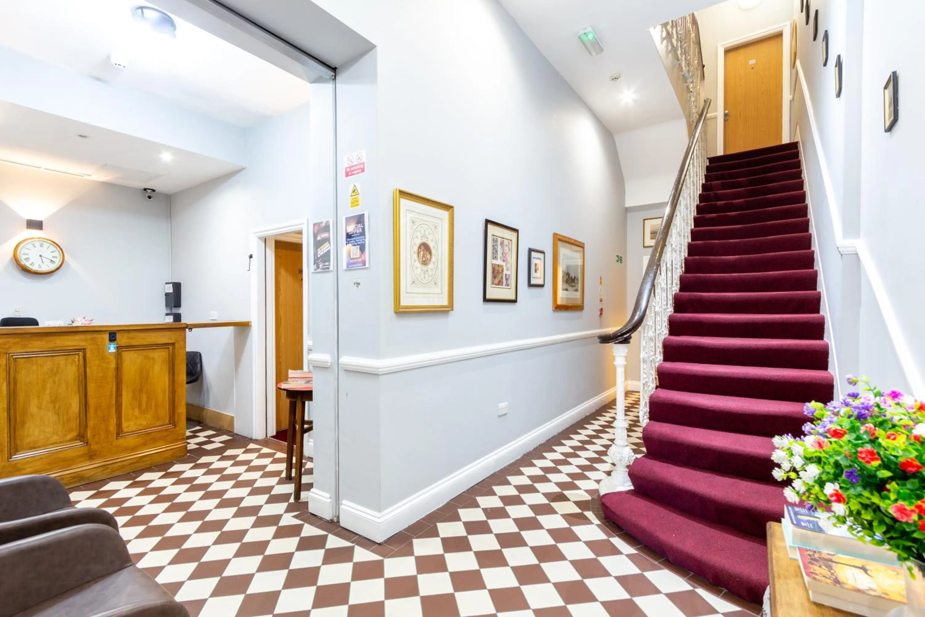 Lobby or reception in Coronation Hotel