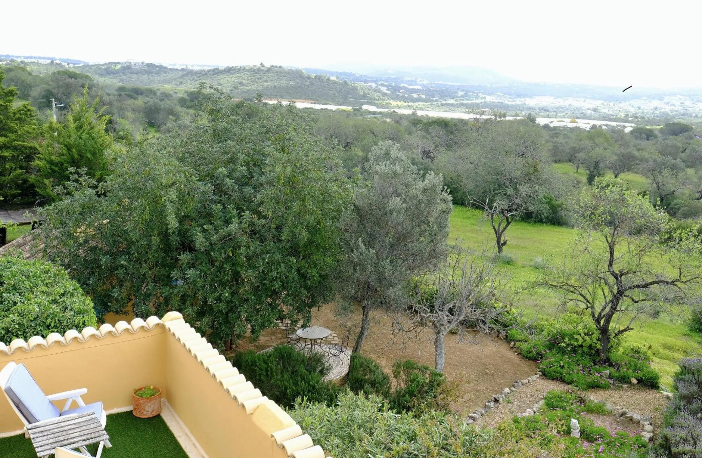 Balcony/Terrace in Quinta Amarela XL by Portucasa