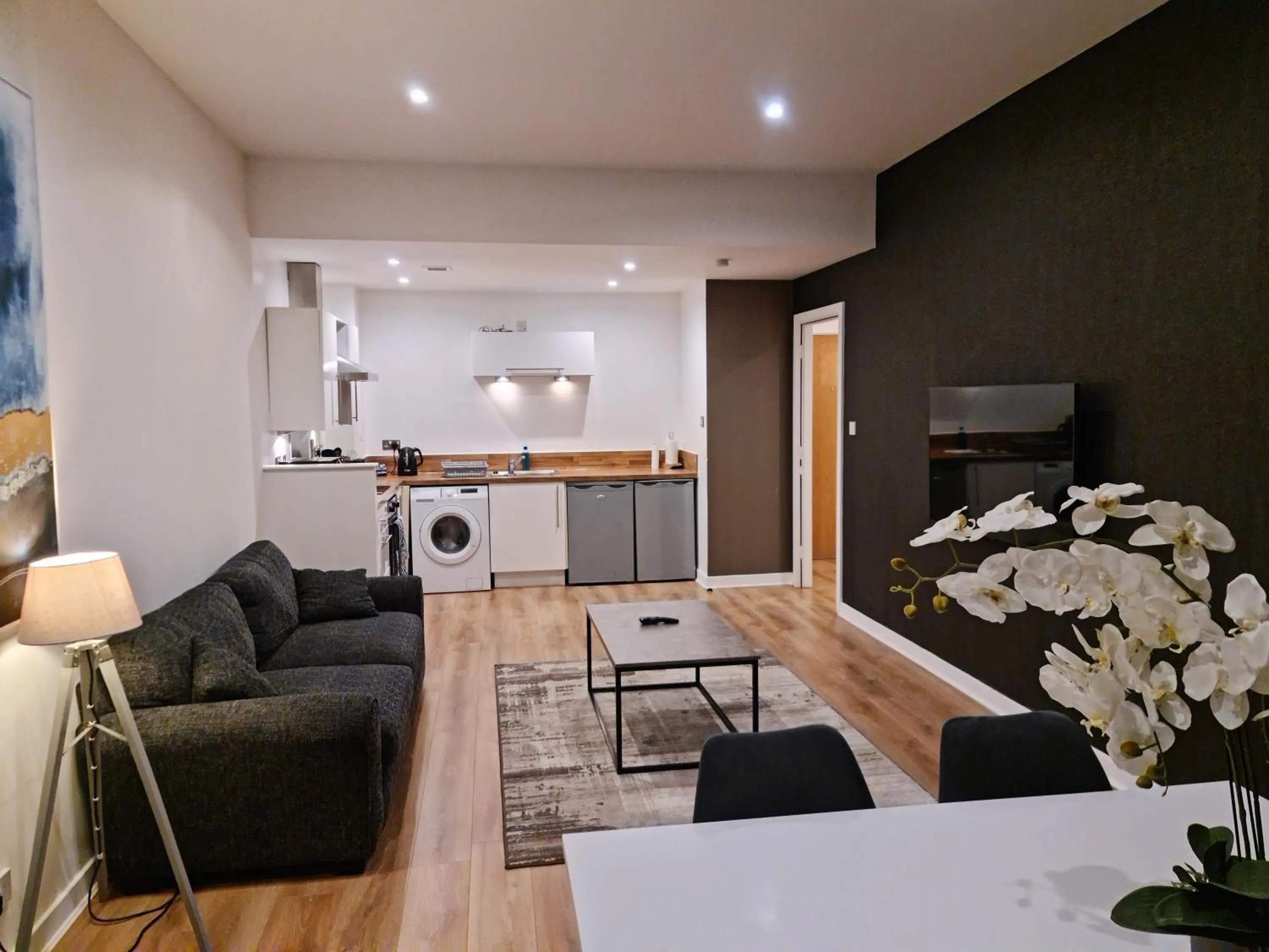 TV and multimedia in VCity ApartHotels Glasgow Central