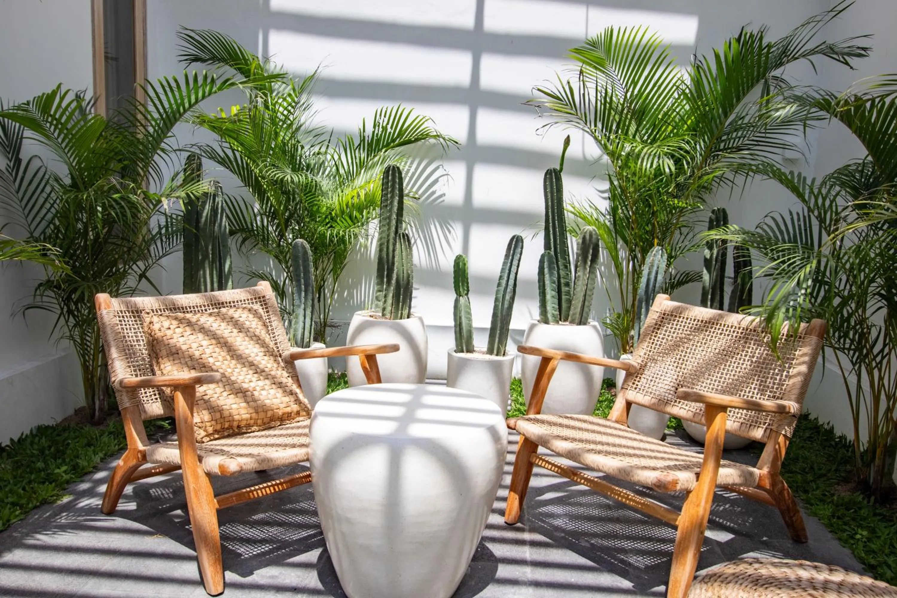 Day in Umalas Jungle Villa- Amazing View Huge Pool Stay in Canggu