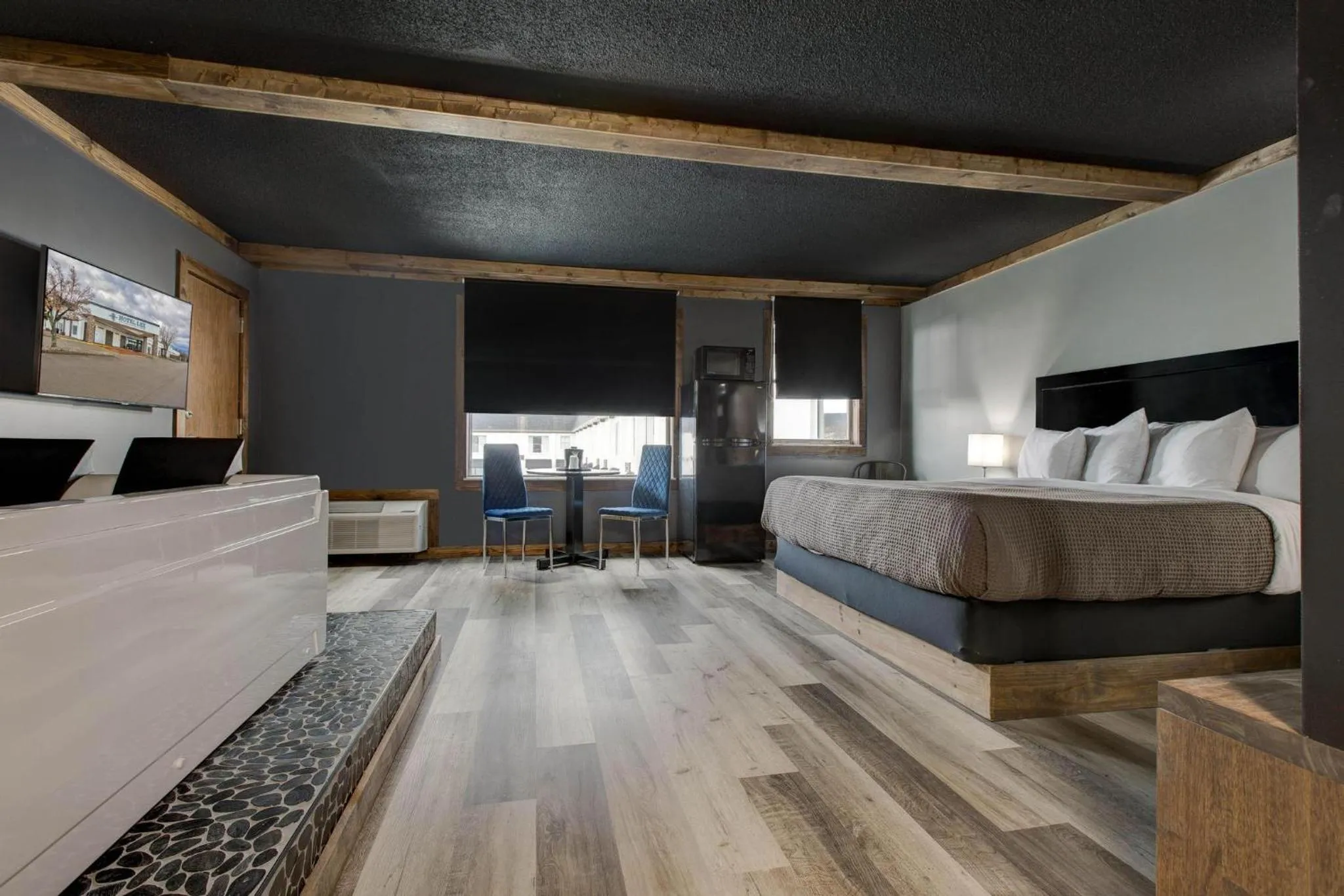 Seating area, Bed in Hotel LEX, Trademark Collection by Wyndham