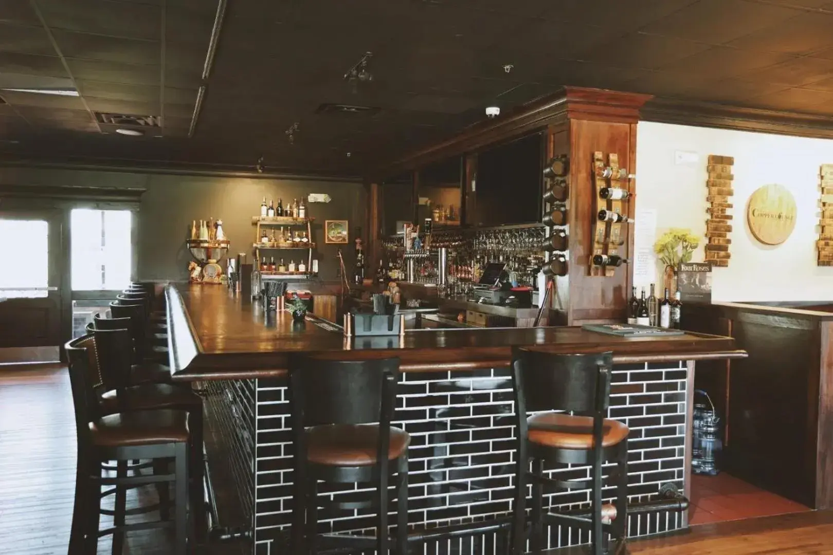 Restaurant/places to eat in Hotel LEX, Trademark Collection by Wyndham Restaurant/places to eat in Hotel LEX, Trademark Collection by Wyndham