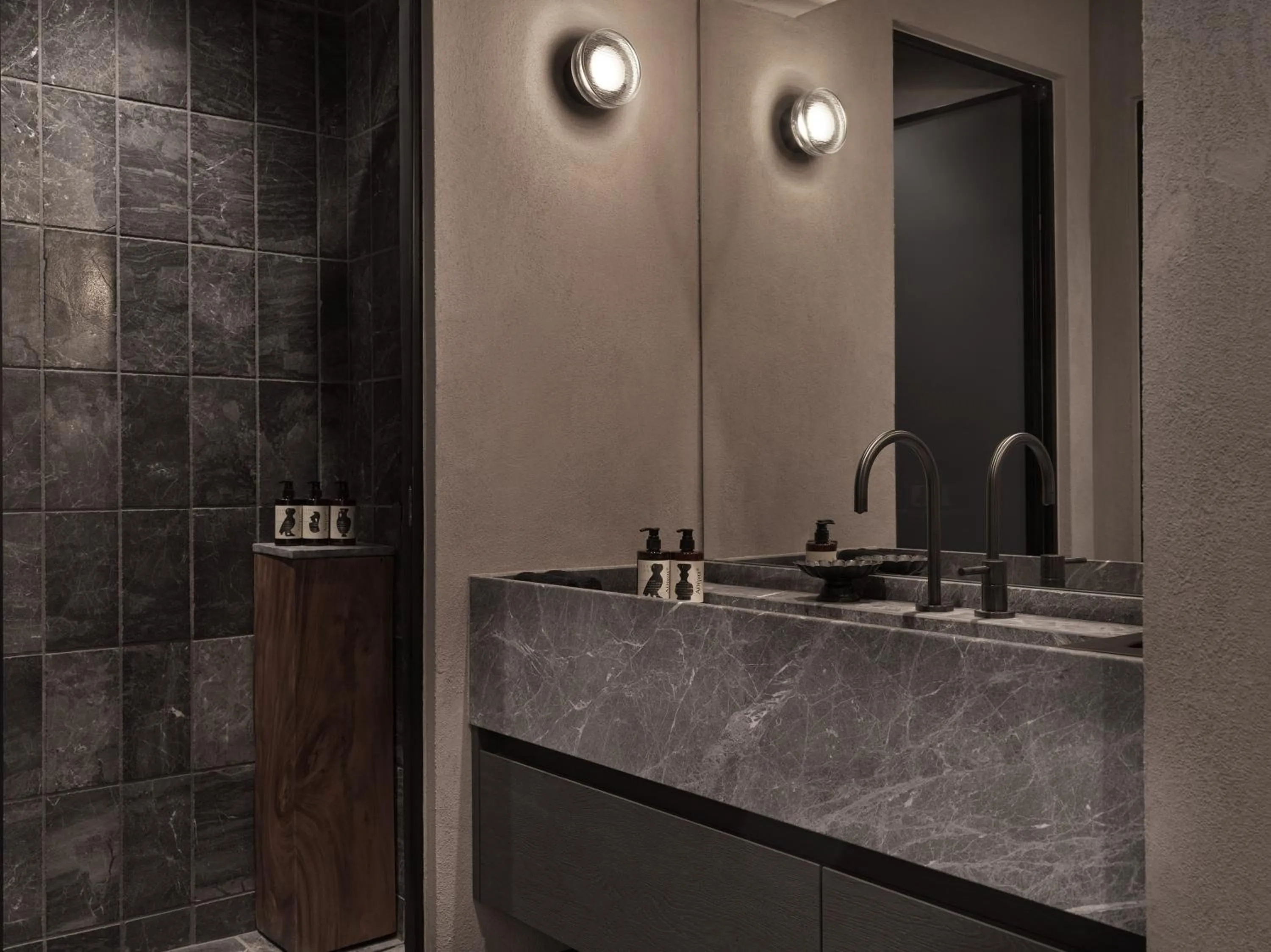 Bathroom in Monastik Living in Athina