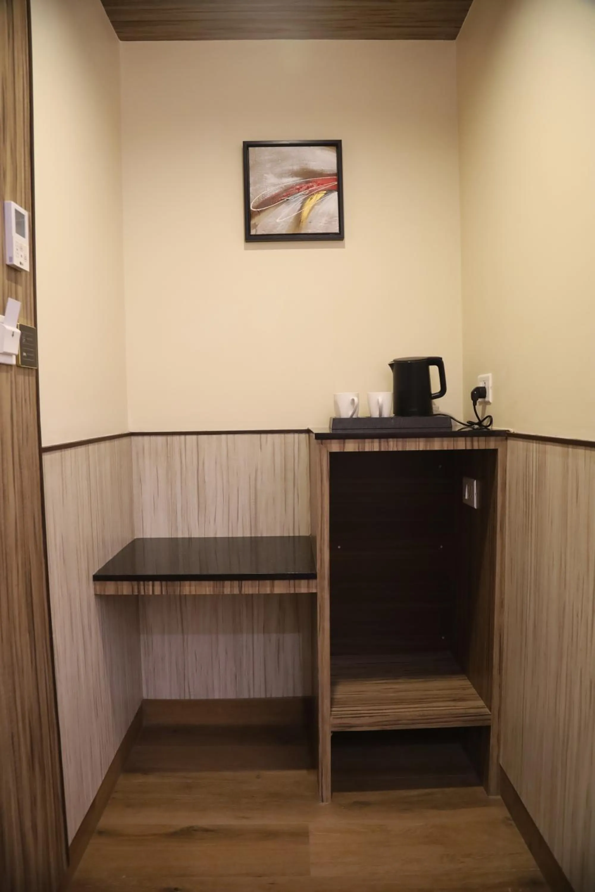 Coffee/tea facilities in Kings Bury Inn