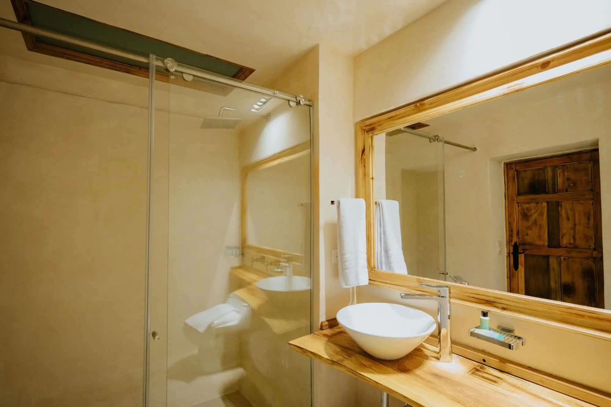 Bathroom in Hotel La Corada
