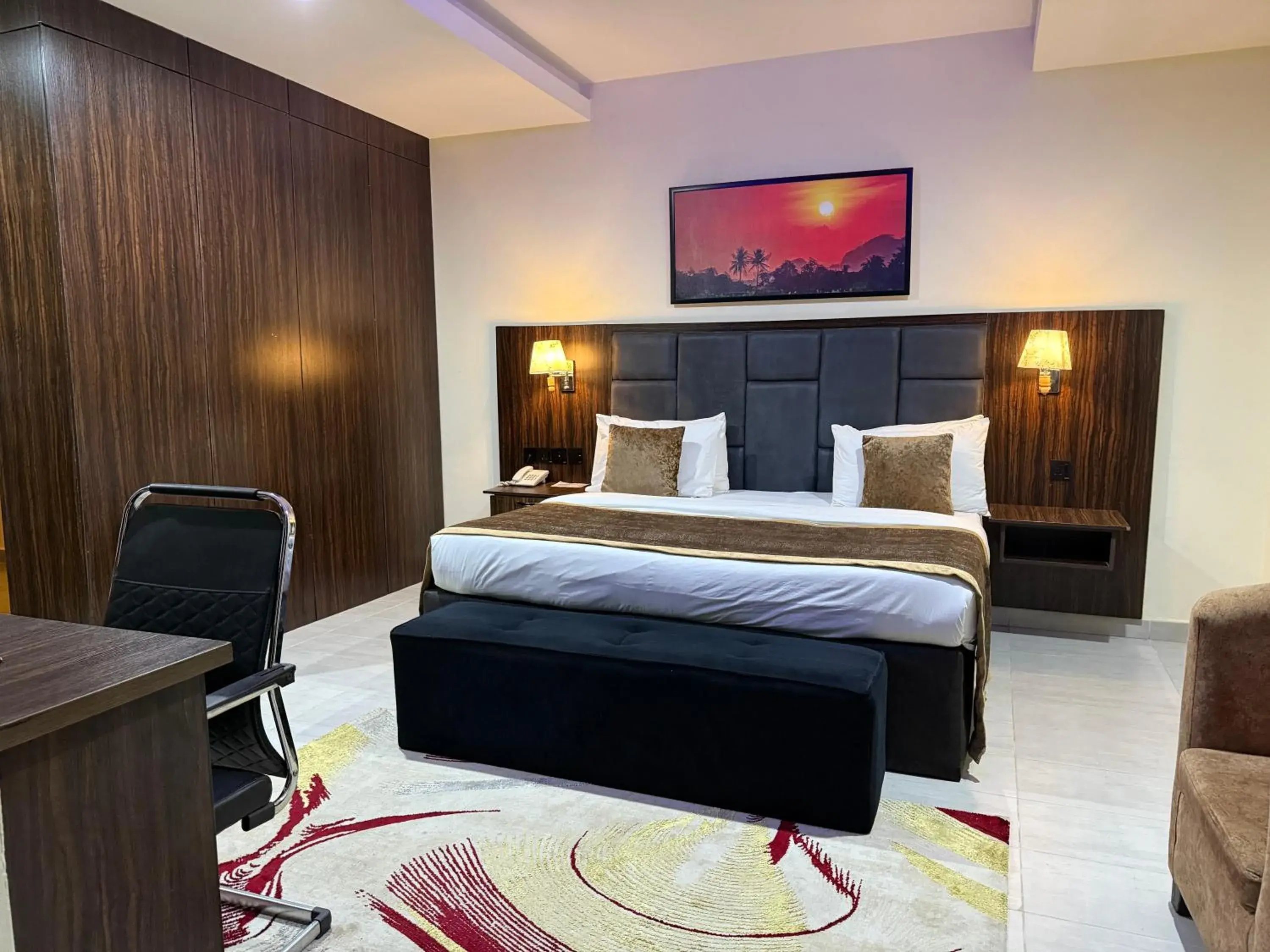 Deluxe King Room in Vinpy hotels Deluxe King Room in Vinpy hotels