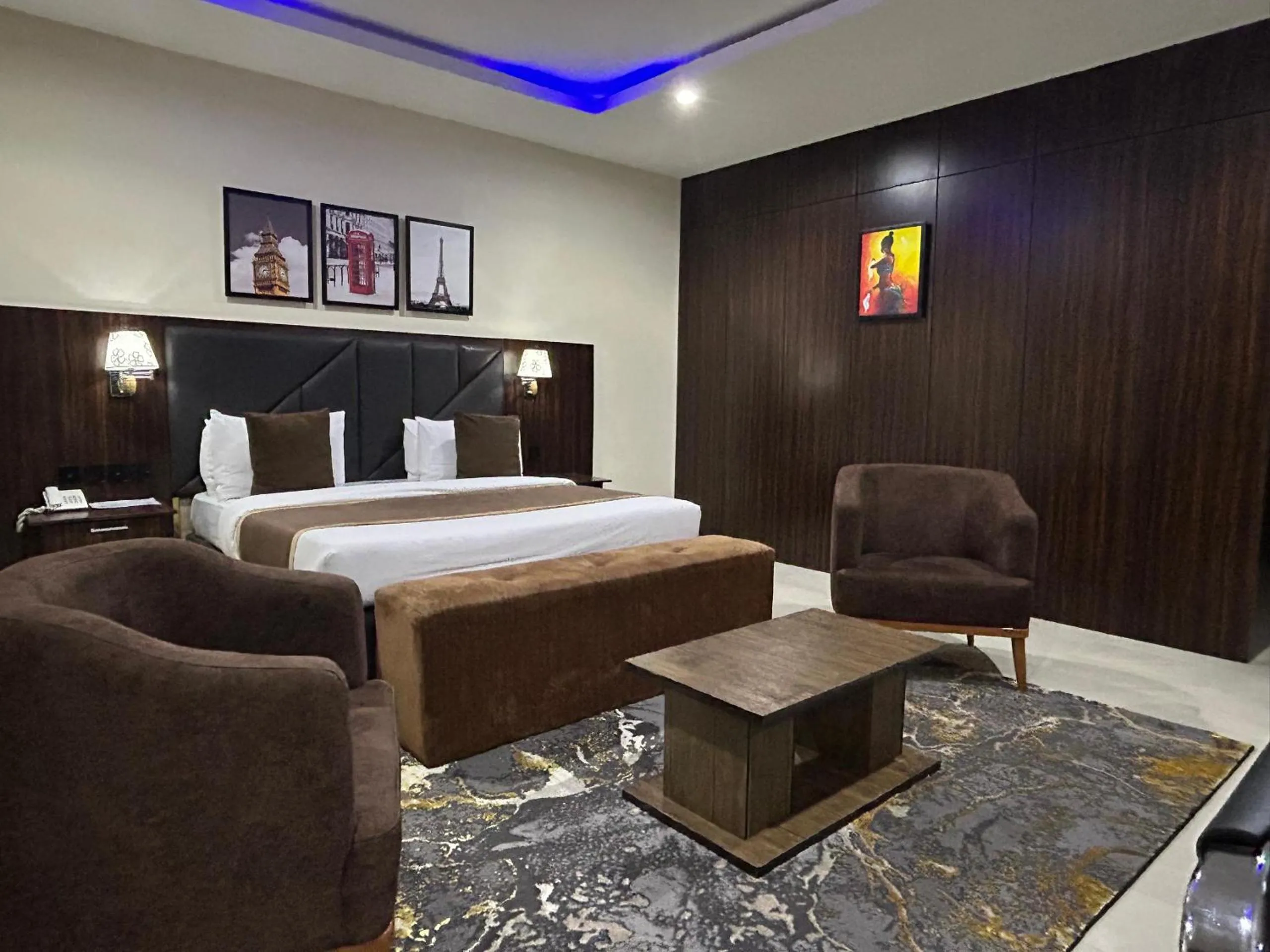 Bed in Vinpy hotels
