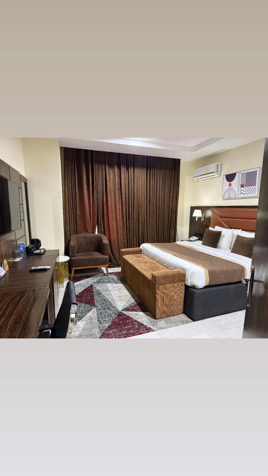 Bed in Vinpy hotels