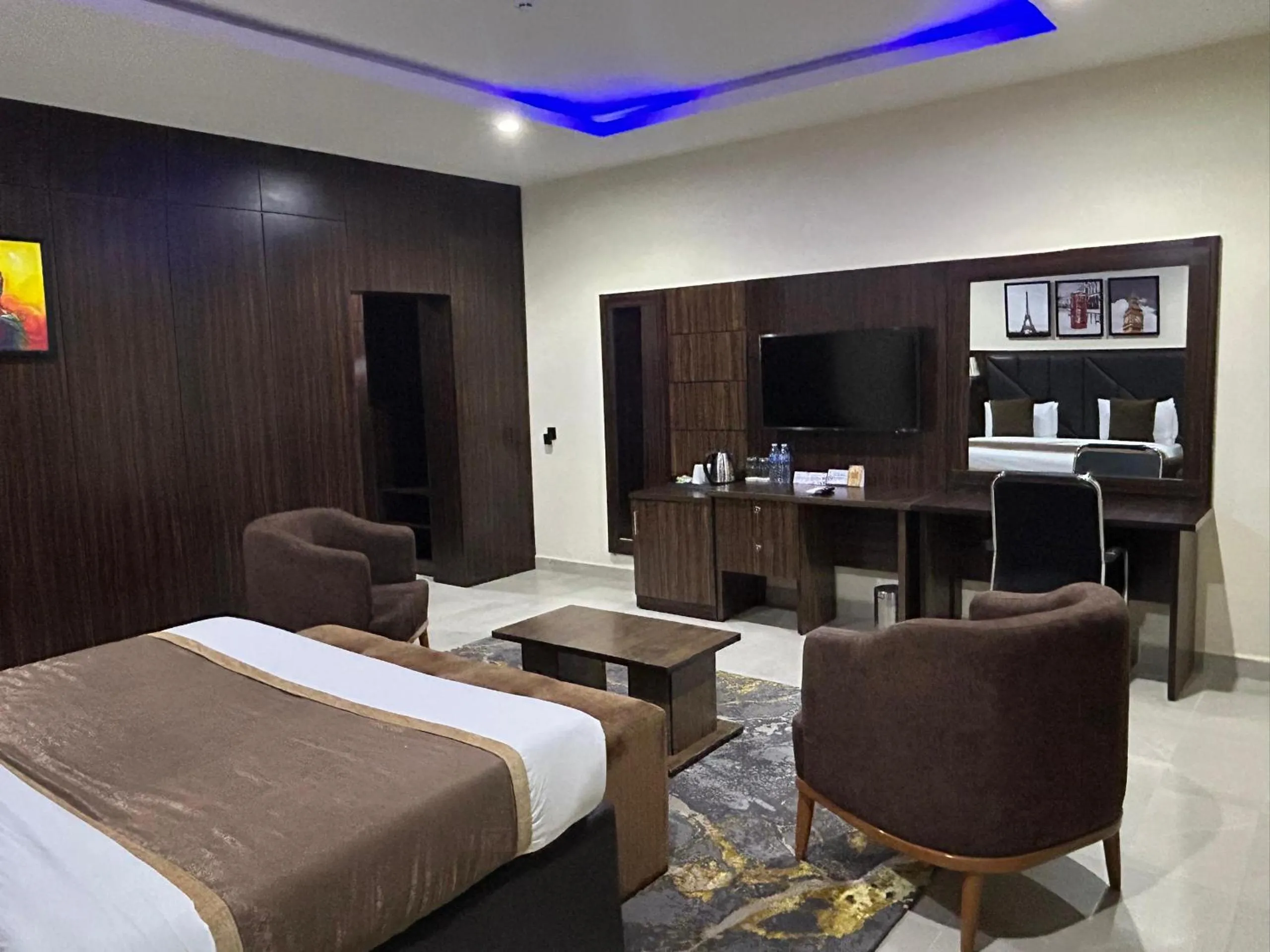 Bed in Vinpy hotels