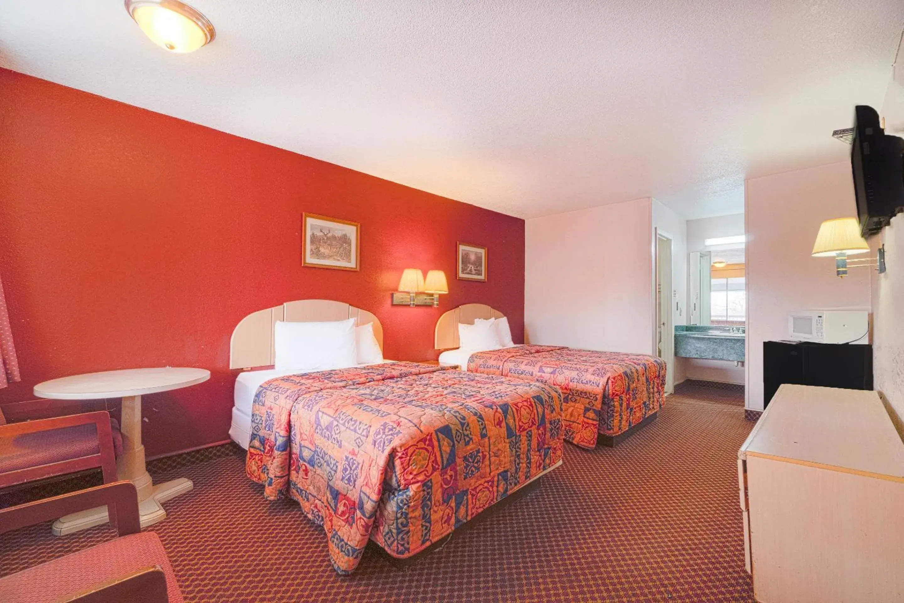 Bedroom, Bed in Regency Inn Three Rivers I-37 Bedroom, Bed in Regency Inn Three Rivers I-37