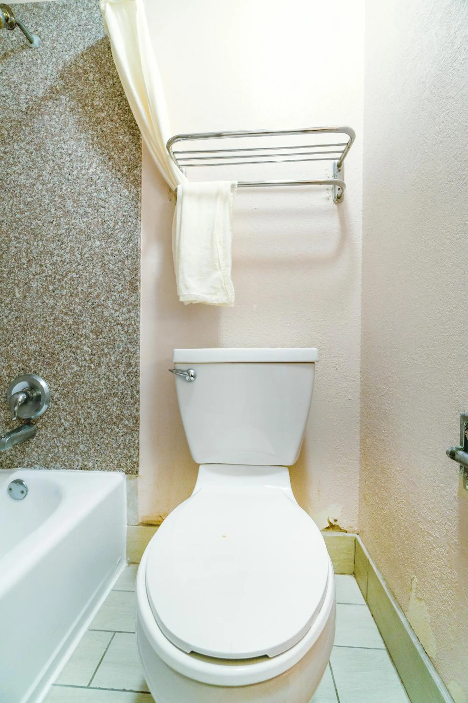 Bathroom in Regency Inn Three Rivers I-37