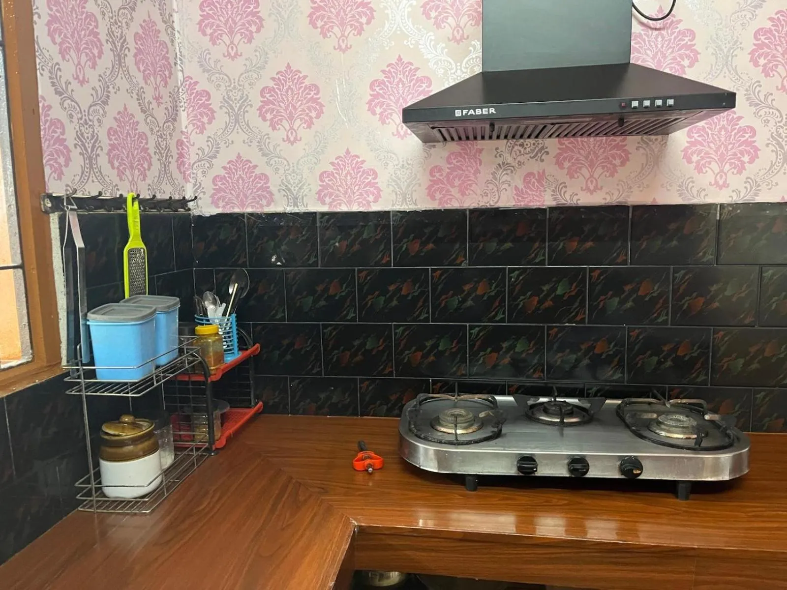 kitchen in Amazing Homestay