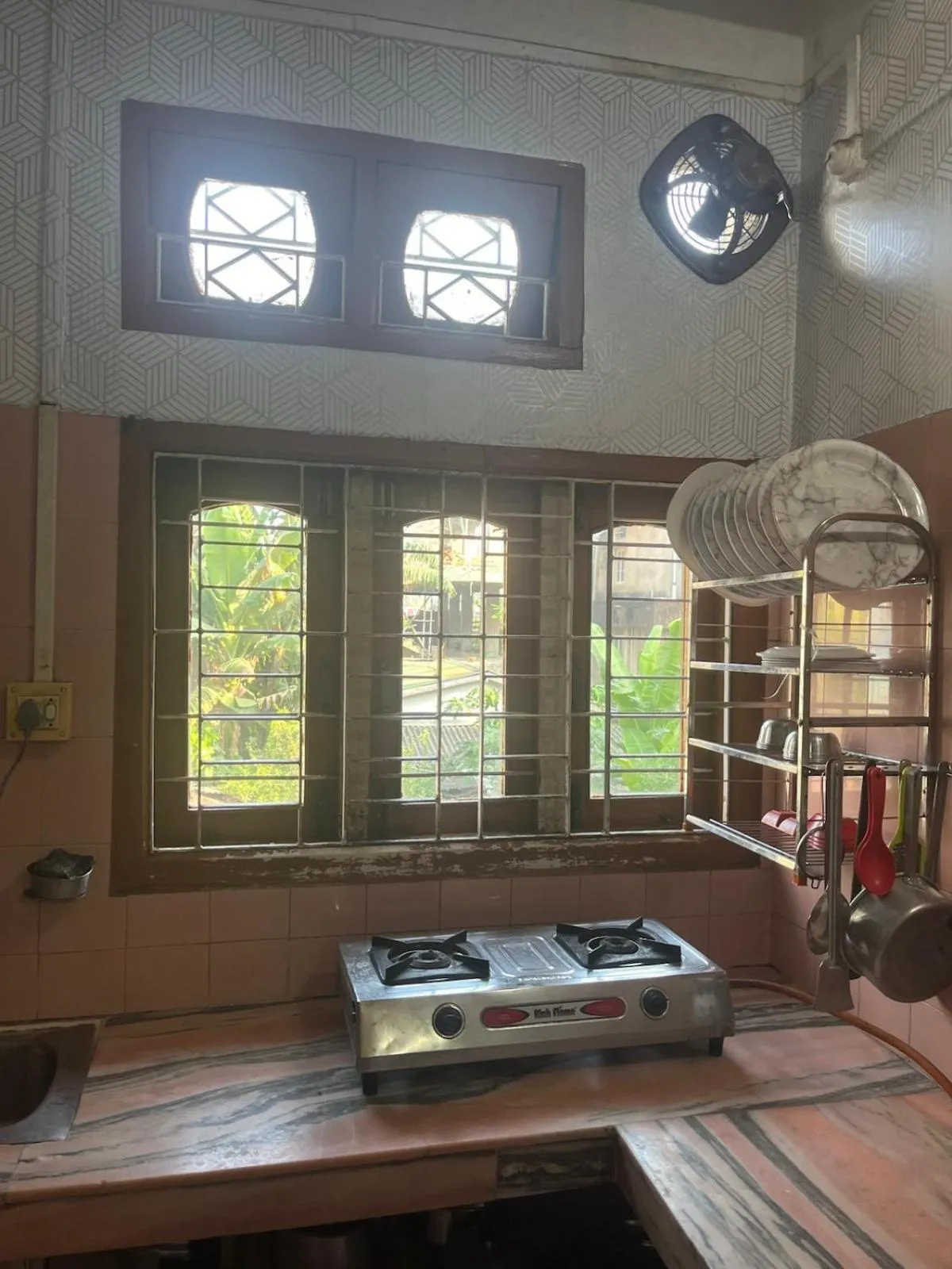kitchen in Amazing Homestay