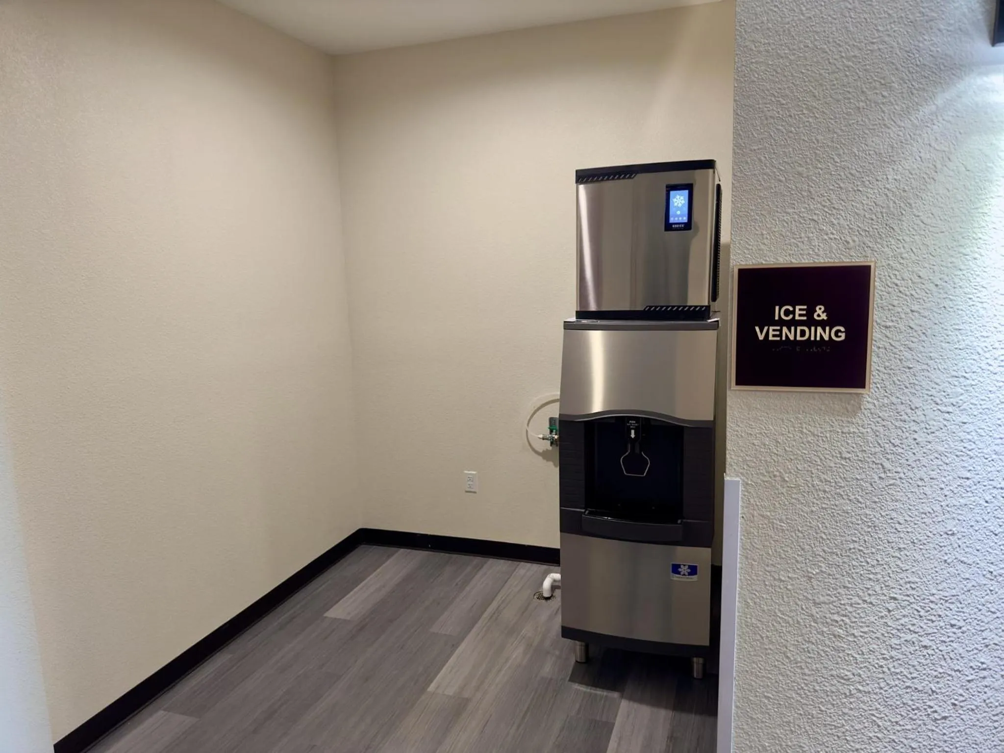 Other in Red Roof Inn Hutchins