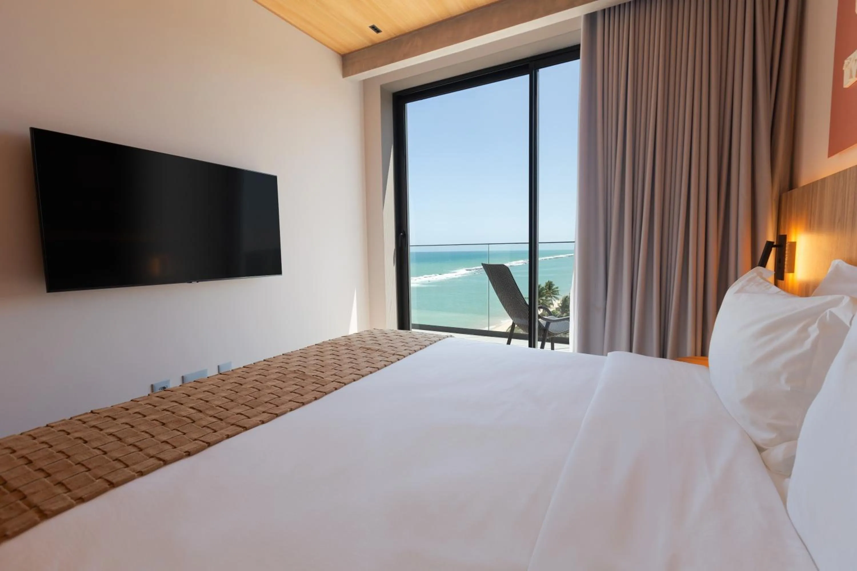 Bedroom, Bed in Ritz Barra de São Miguel