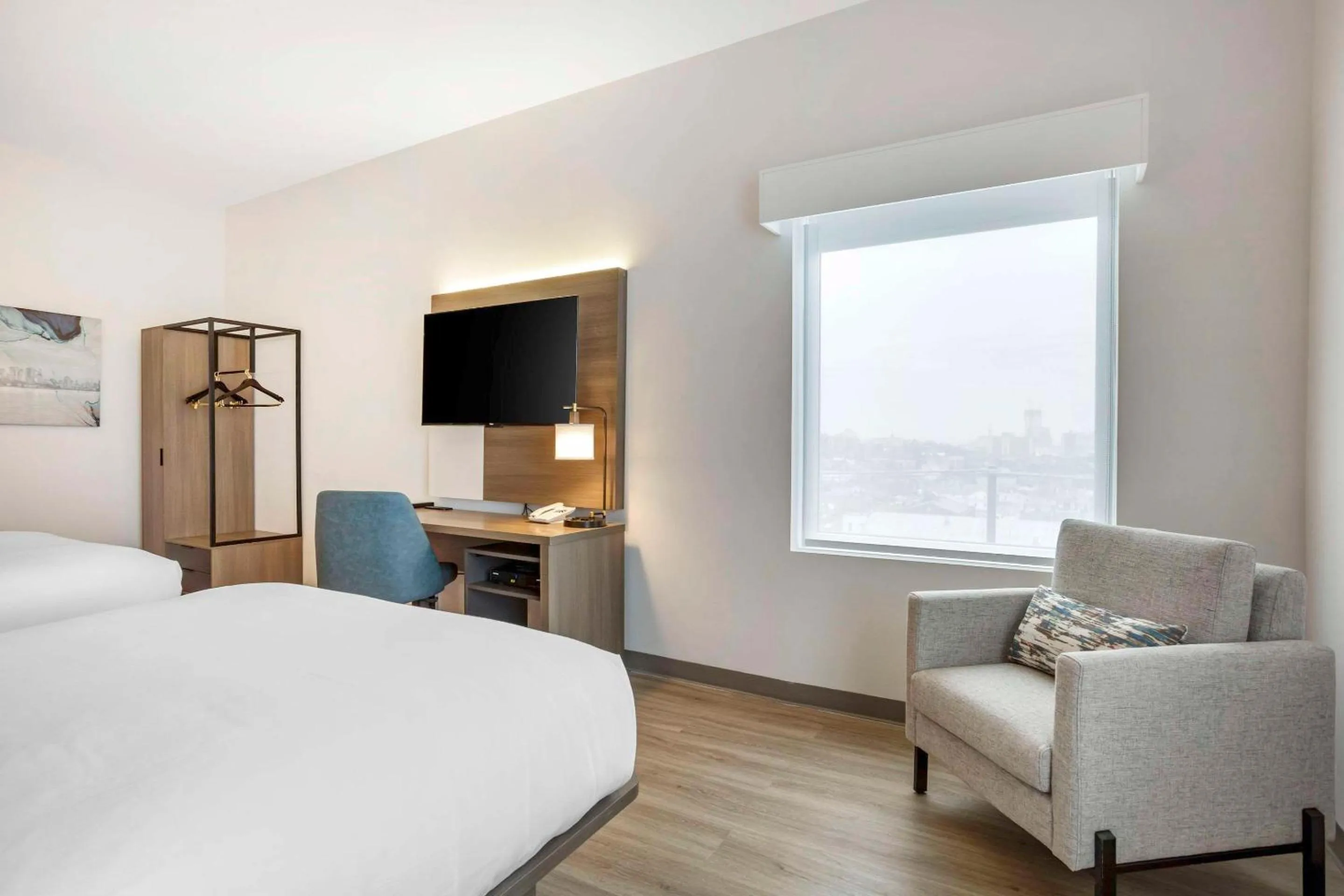 Bedroom, Bed in Comfort Inn & Suites Newark Liberty International Airport