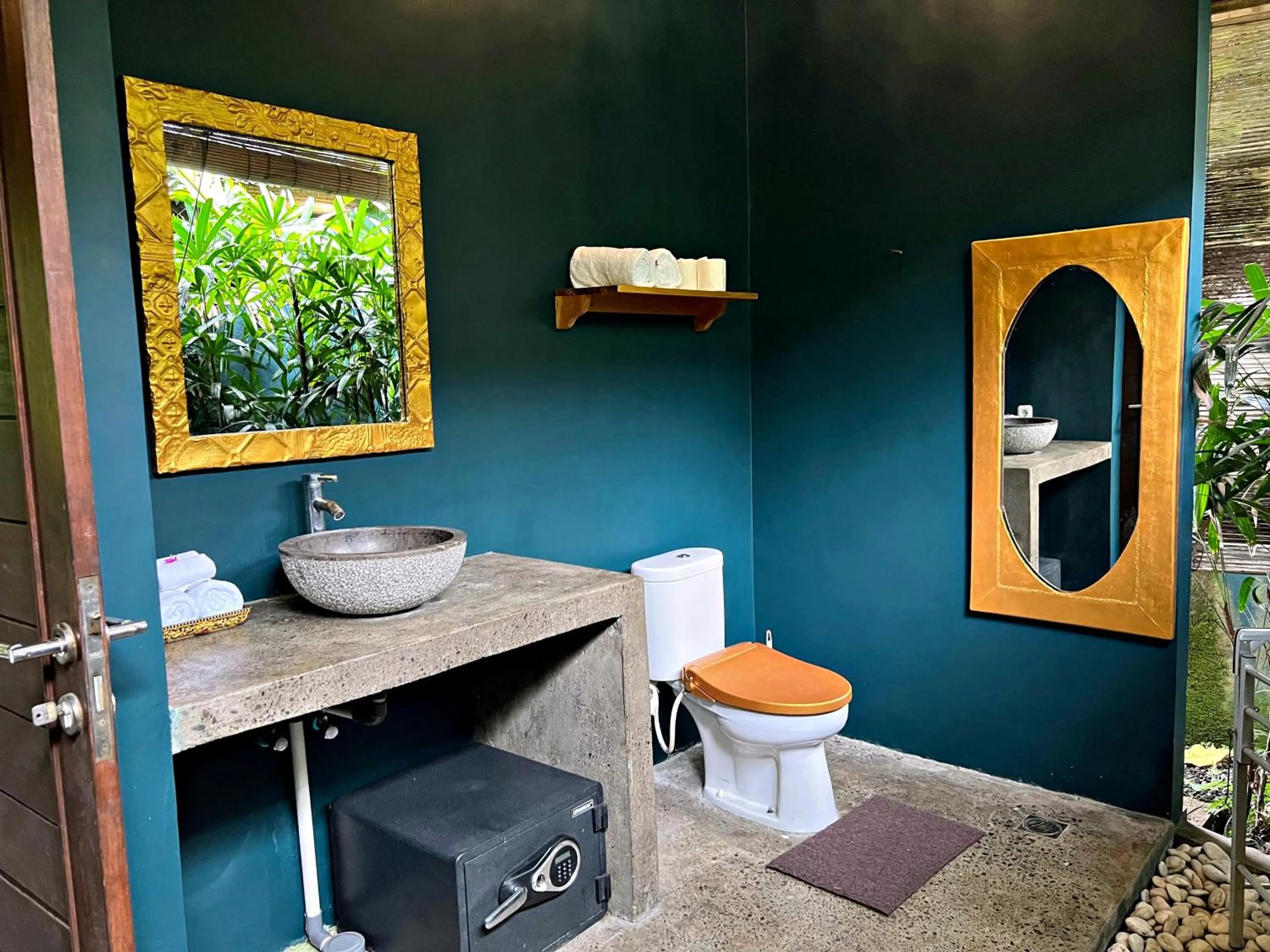 Joyously Raw Villas - Free Room Upgrade Subject to Availability