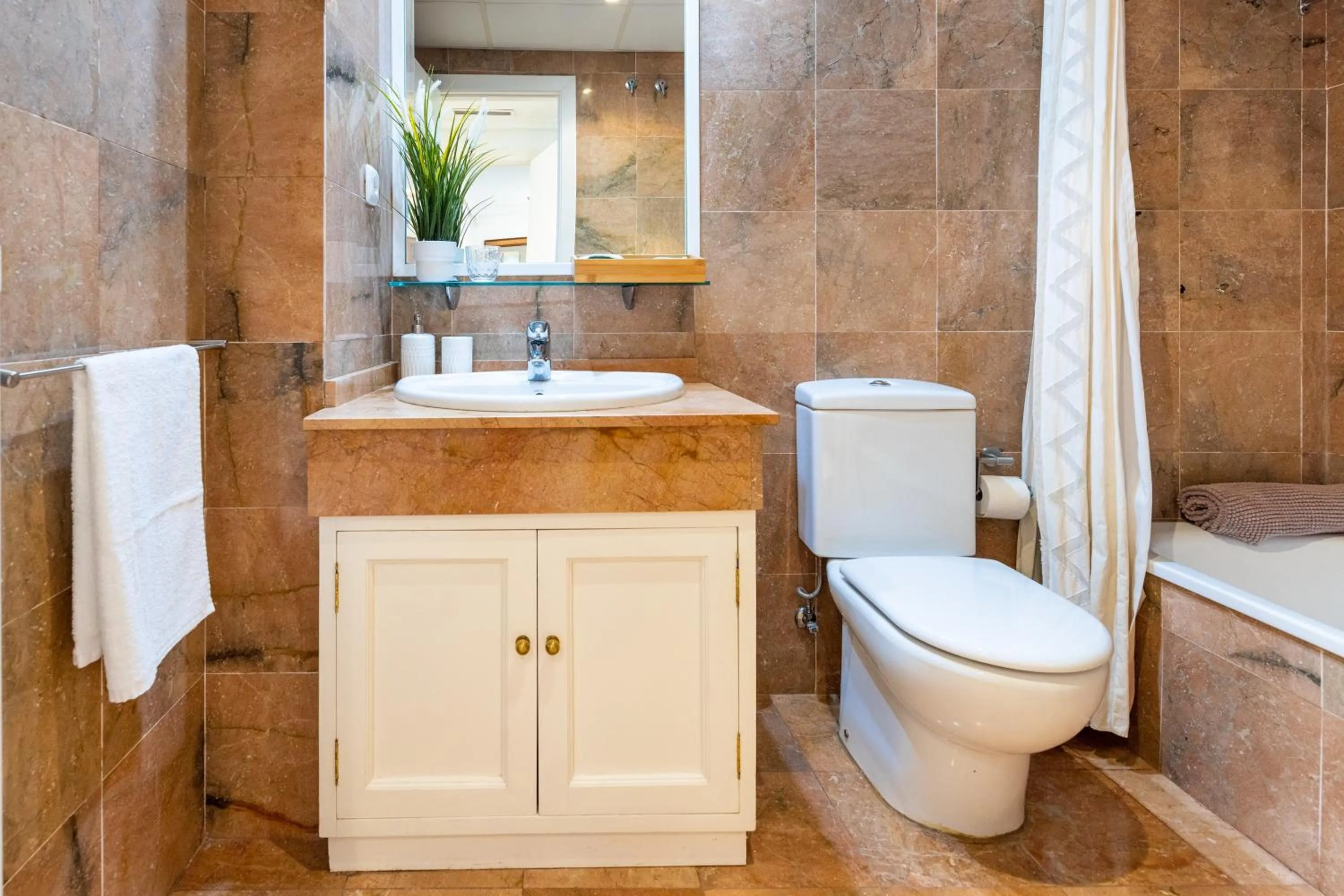 Bathroom in Spectacular Penthouse Puente Romano