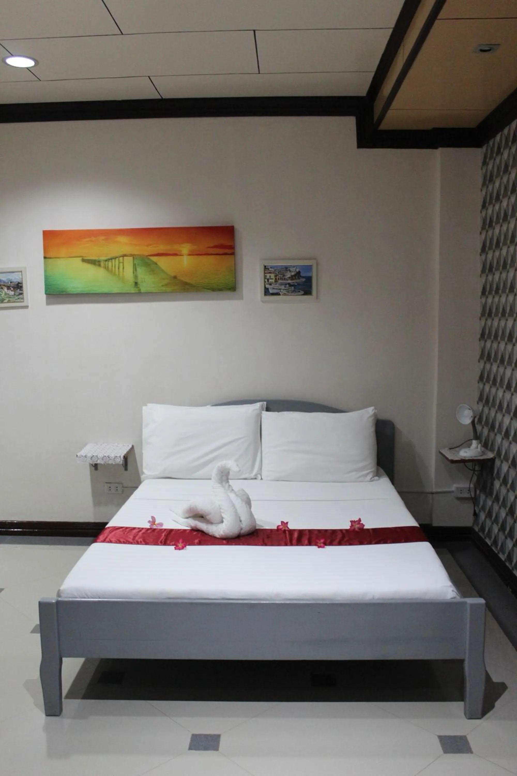 Bed in LORELEI BEACH RESORT