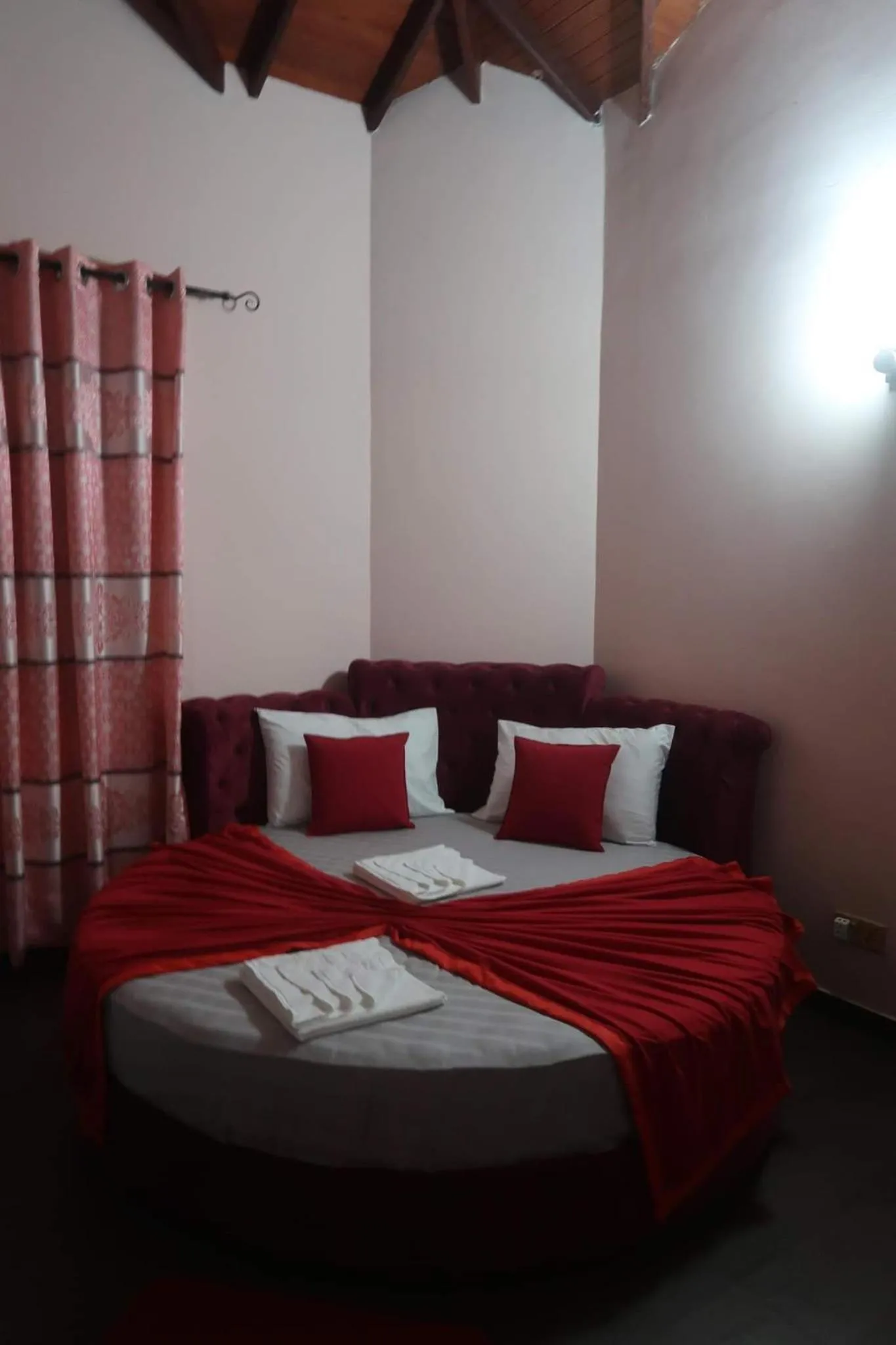 Triple Room in Airport Villa D 87